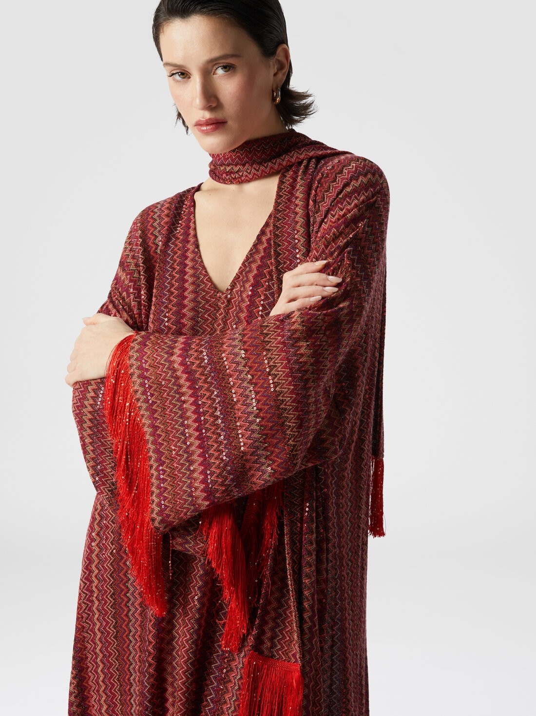 Zigzag kaftan with sequins and V-neck and removable scarf with fringes - 5