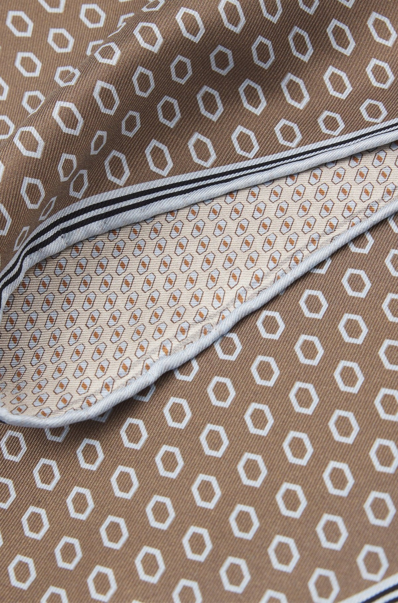 SILK POCKET SQUARE WITH SEASONAL PRINTS 4