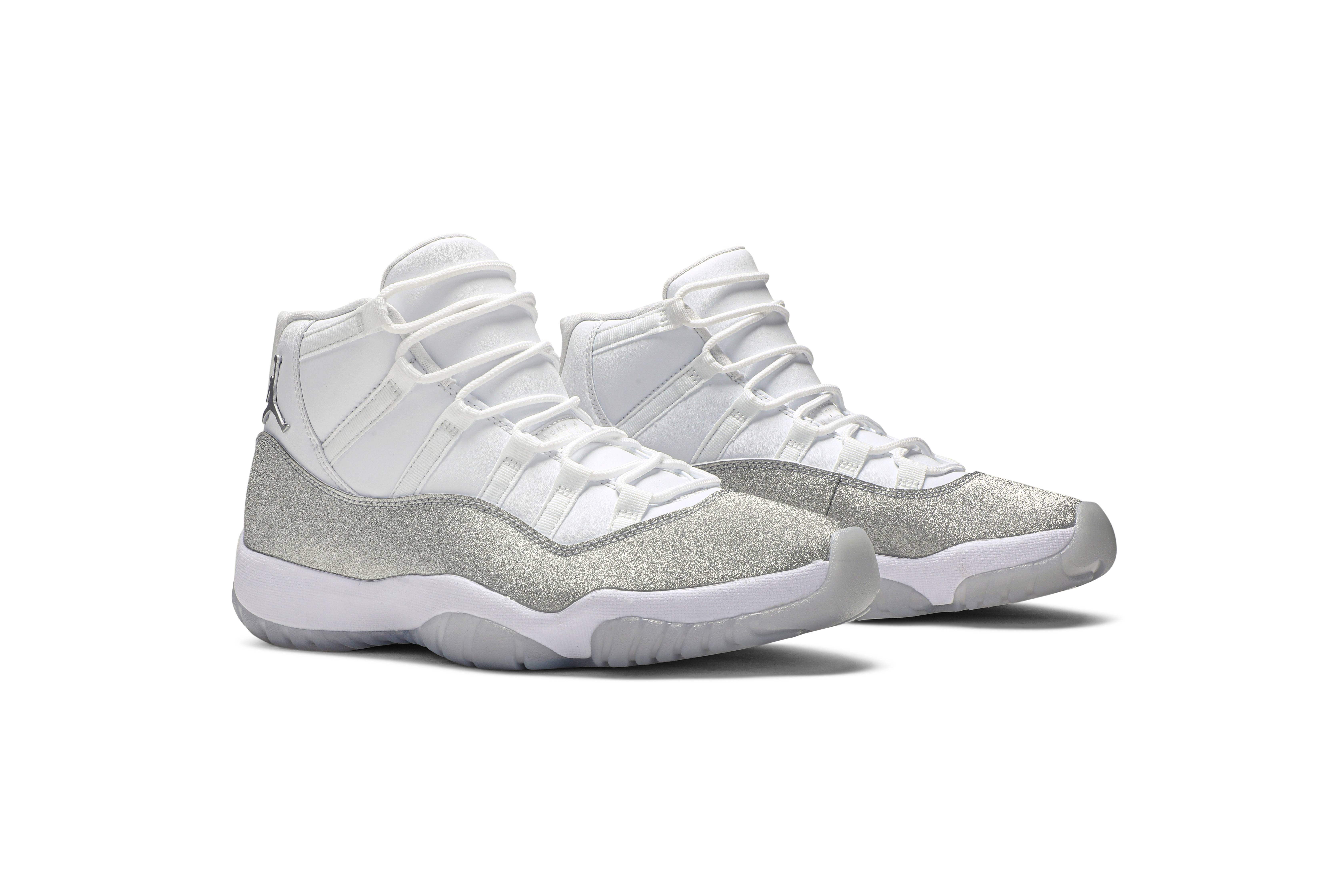 Wmns Air Jordan 11 Retro 'Vast Grey' - 8
