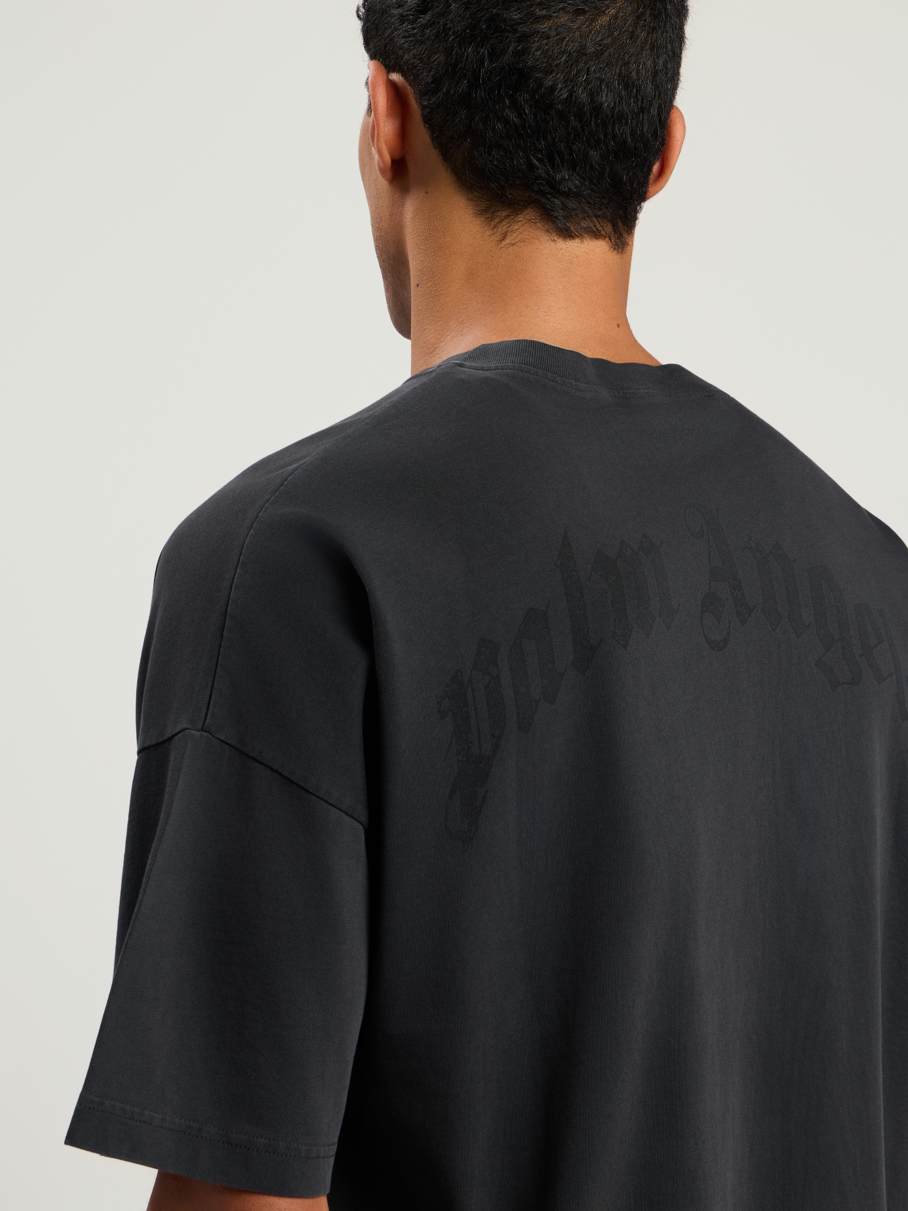 Curved Logo Loose Collar T-Shirt - 6