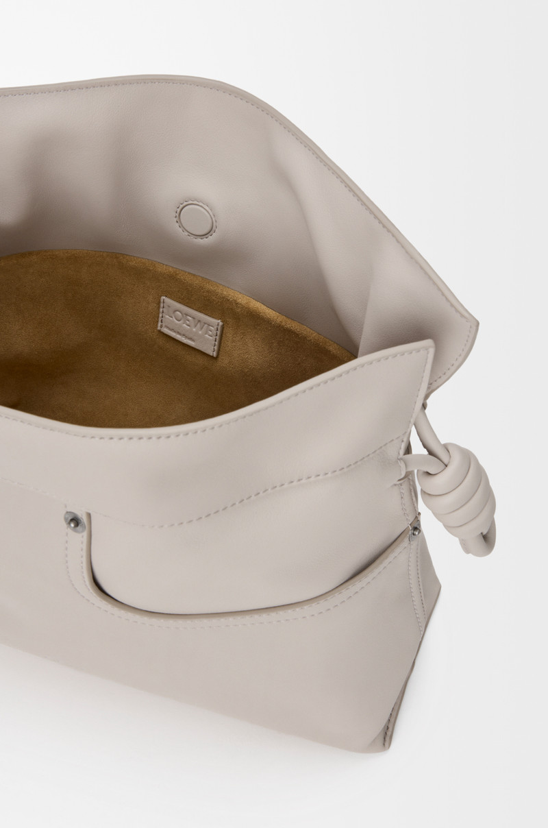 Panta medium Flamenco clutch in shiny calfskin 8
