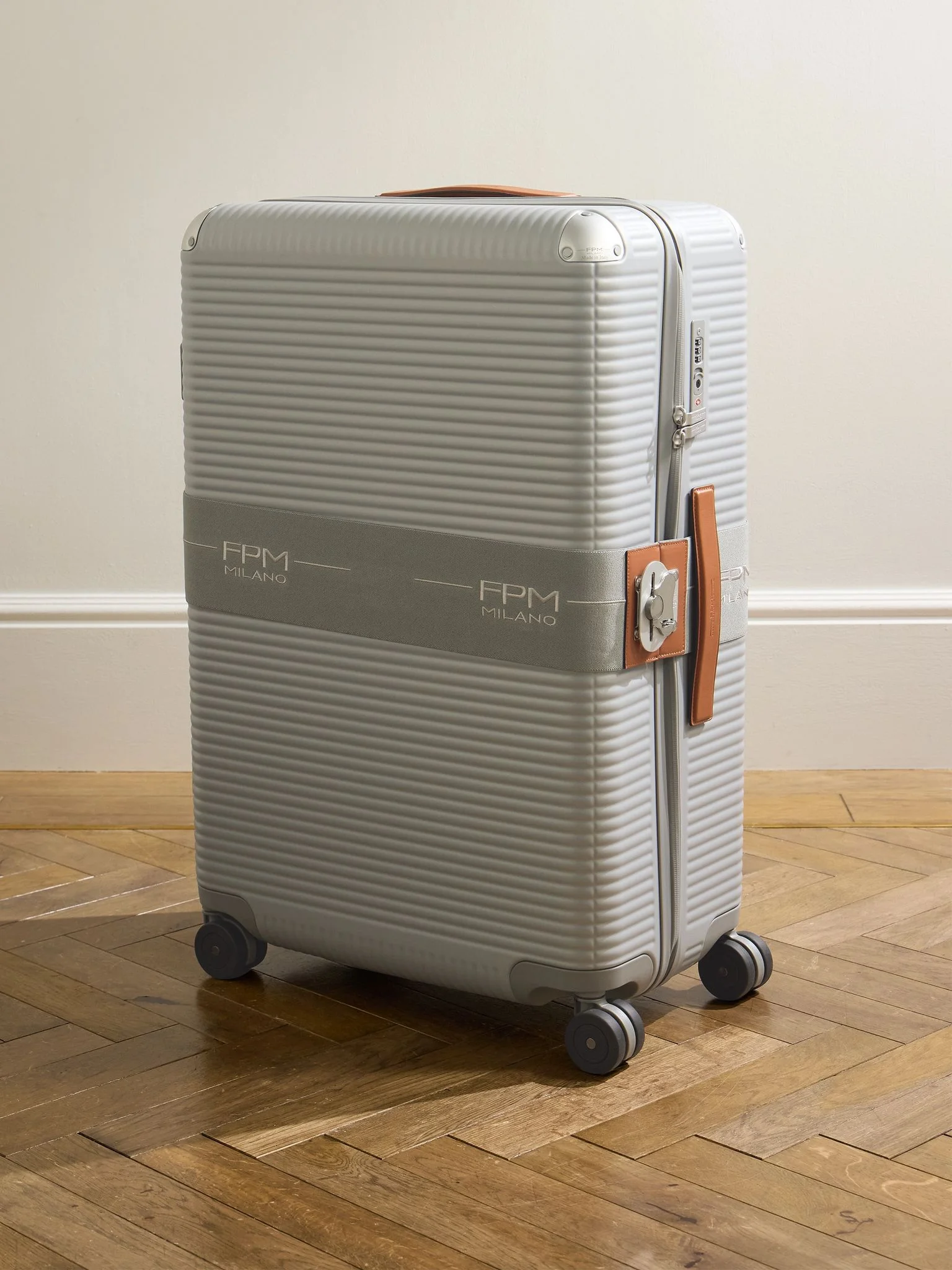 Bank Zip Deluxe 76cm Leather-Trimmed Polycarbonate Spinner Suitcase Gray - 1