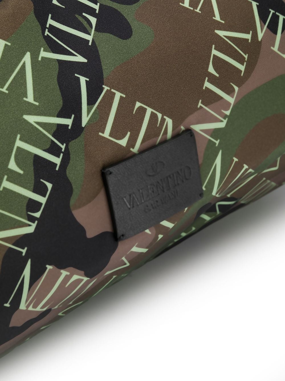 VLTN camouflage-print holdall - 4