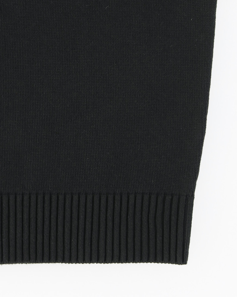 BUCKLE COLLAR CREWNECK 8