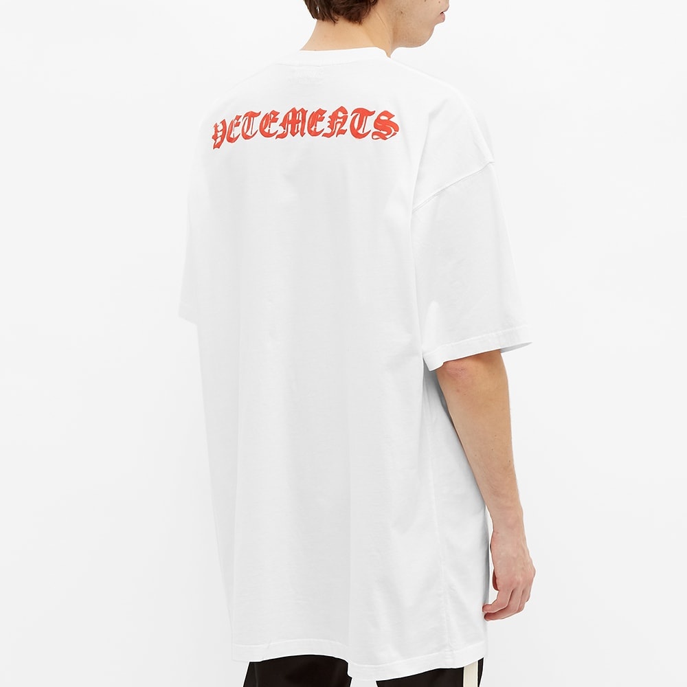 VETEMENTS Oversized Anarchy Gothic Logo Tee - 6