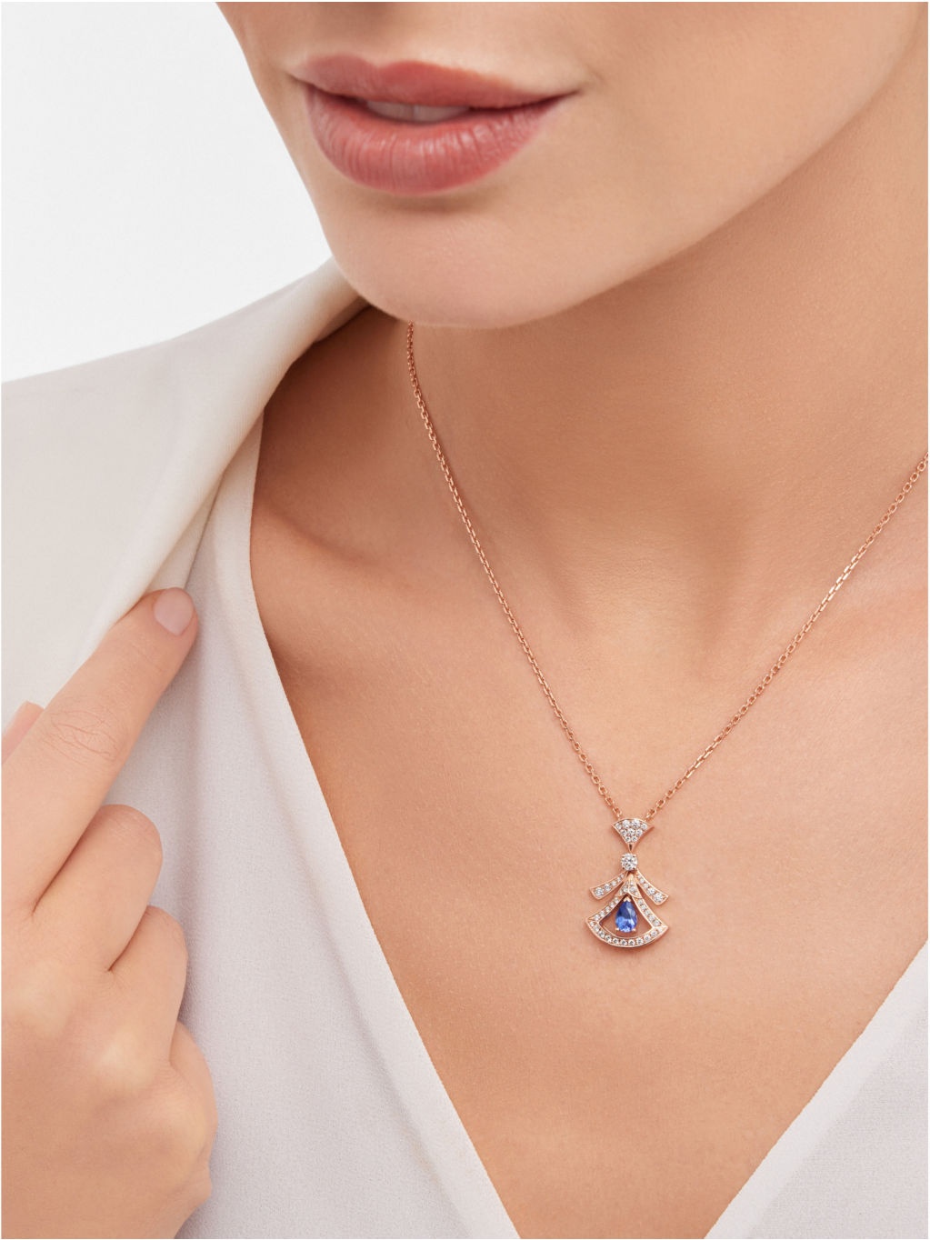 Divas’ Dream 18ct rose-gold, 0.46ct brilliant-cut diamond and tanzanite pendant necklace - 2
