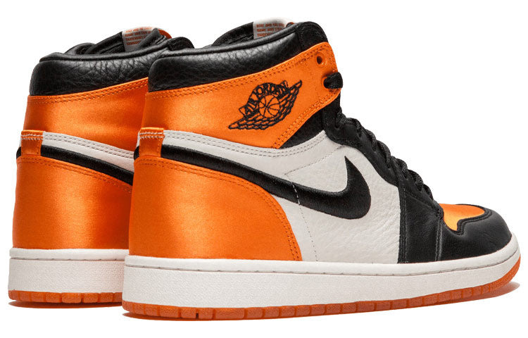 (WMNS) Air Jordan 1 Retro High OG 'Satin Shattered Backboard' AV3725-010 - 4