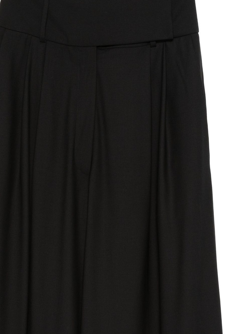 pleated trousers 3