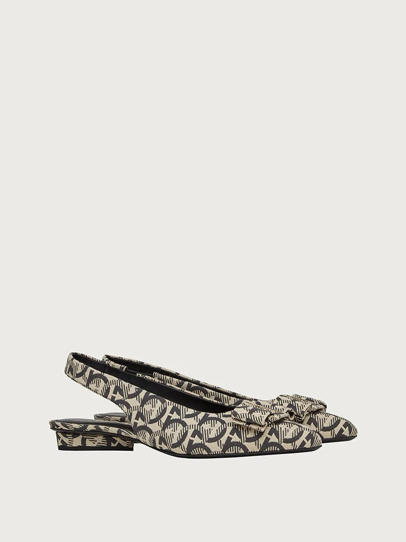 FERRAGAMO VIVA SLINGBACK outlook