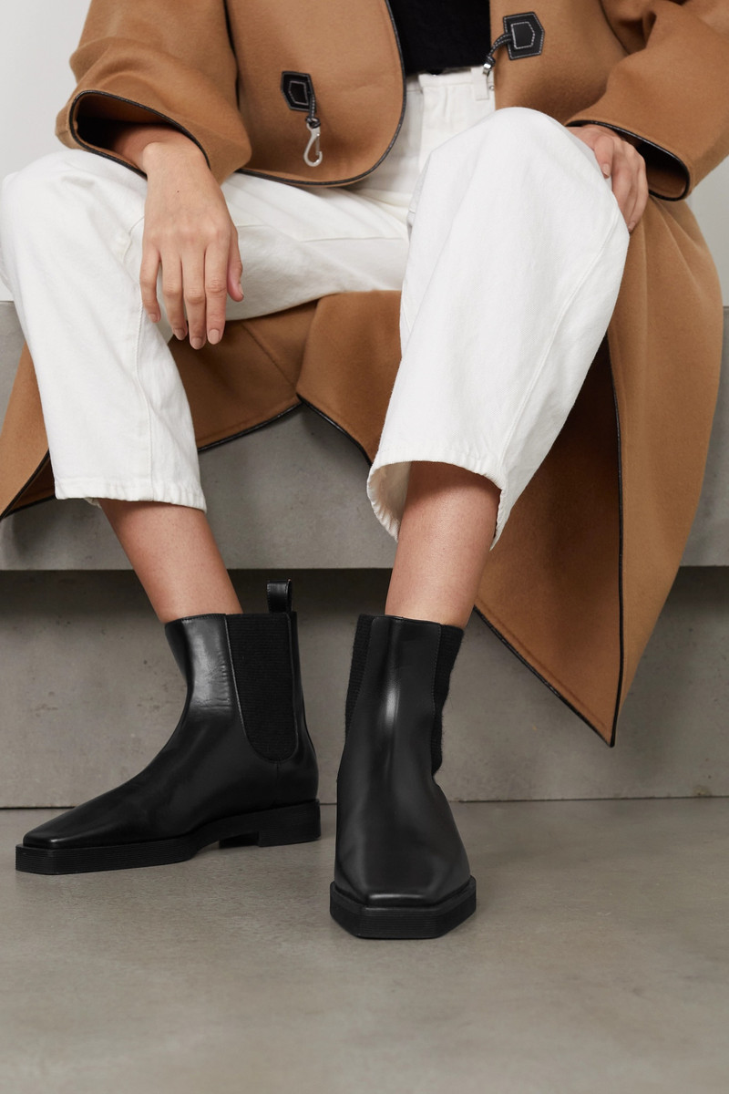 TOTEME The Ankle leather Chelsea boots outlook