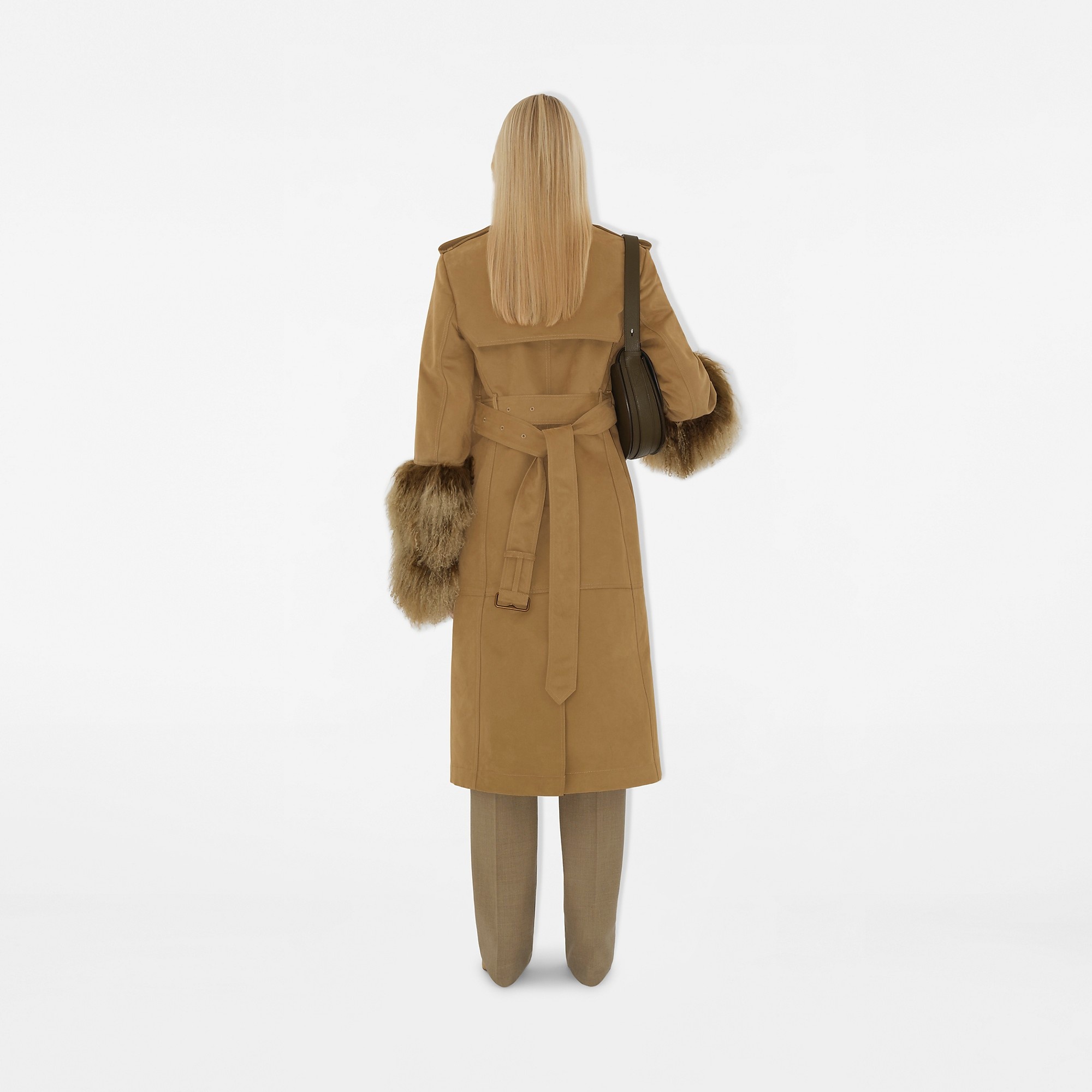 【送料&関税込】Burberry Cuff-detailed Belted Waist Coat Burberry Cuff-detailed Belted Waist Coat | italist | REVERSIBLE