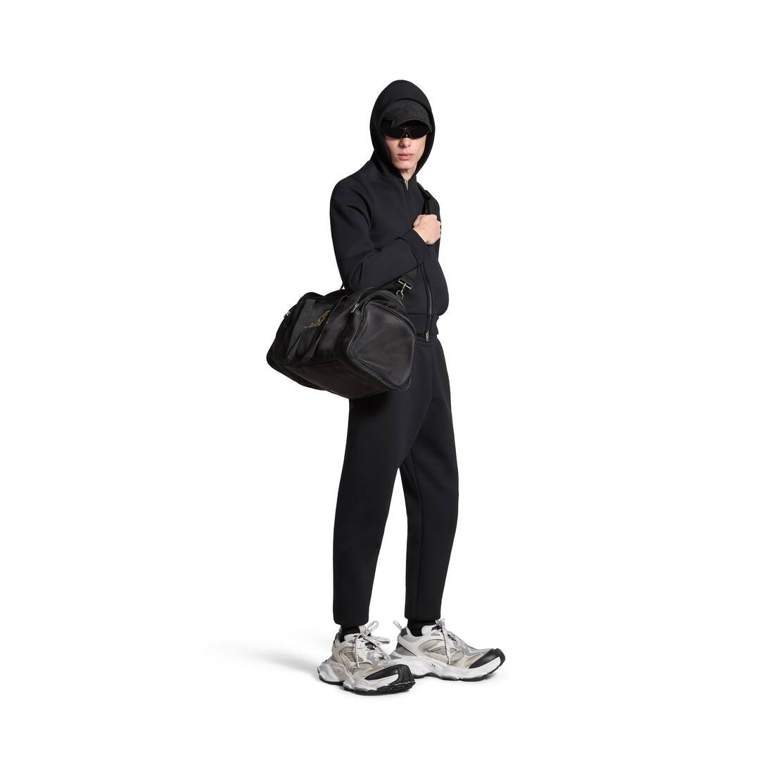 Men's Hotel & Resort Gymbag in Black - 2