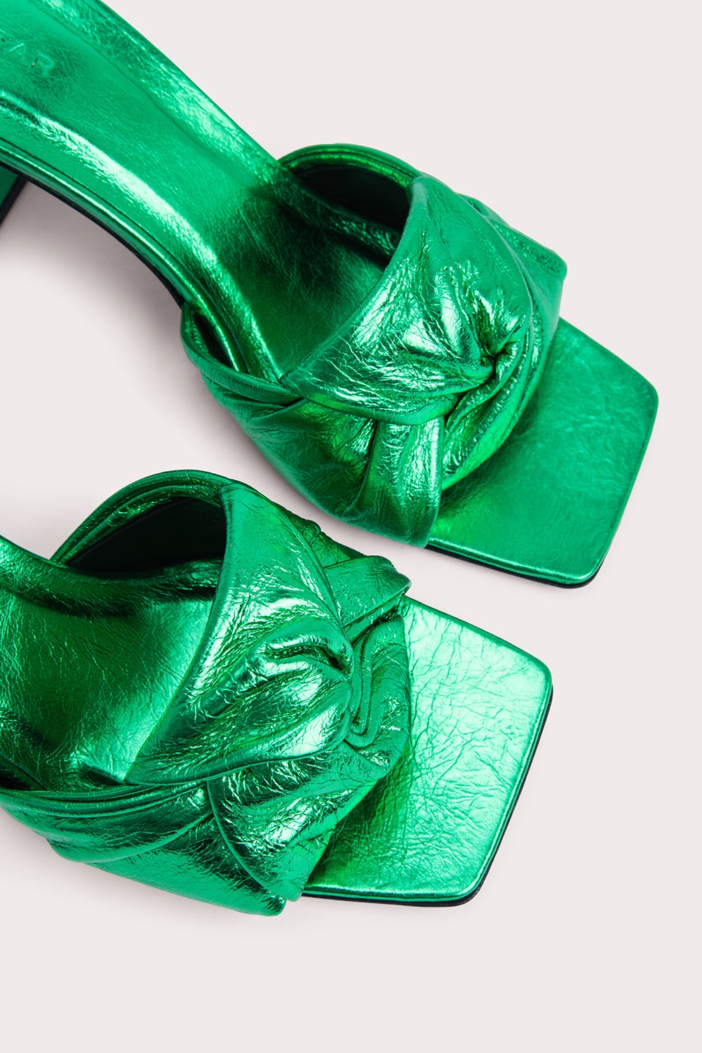 Lamar Clover Green Metallic Leather - 3