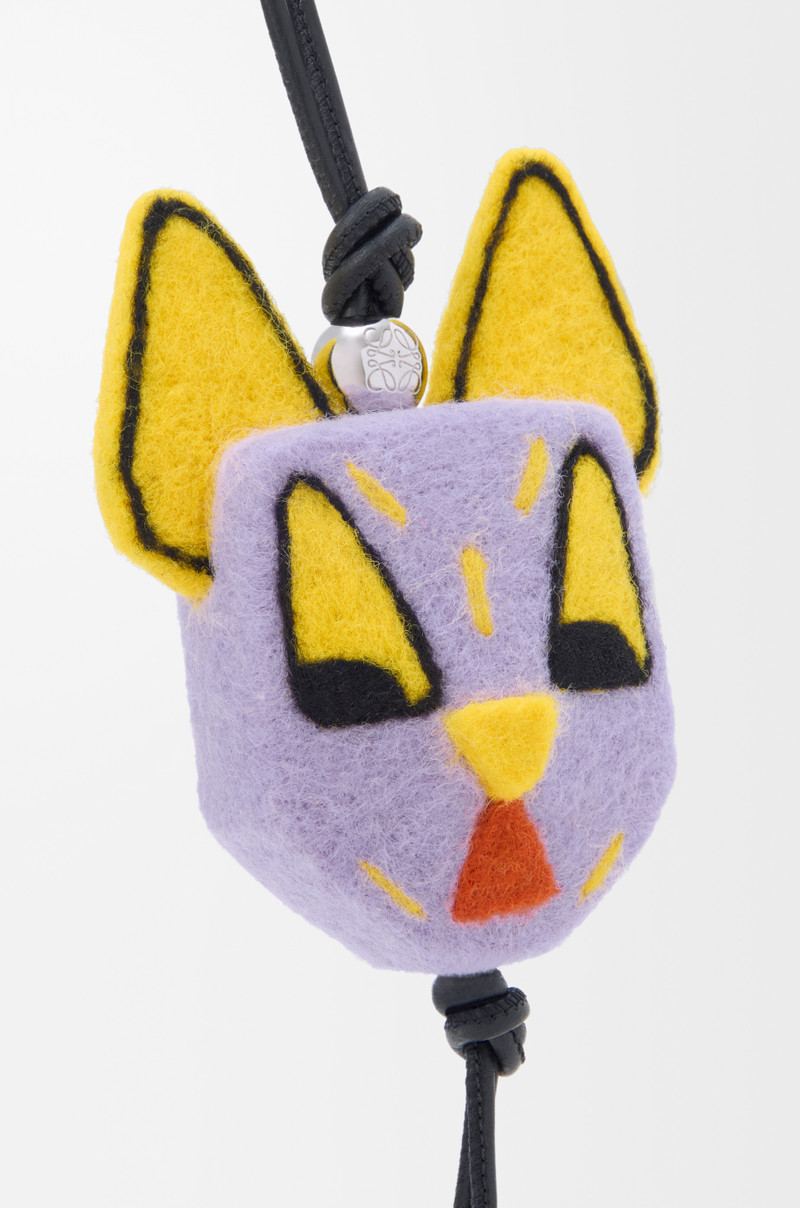 Loewe Cat charm in felt outlook