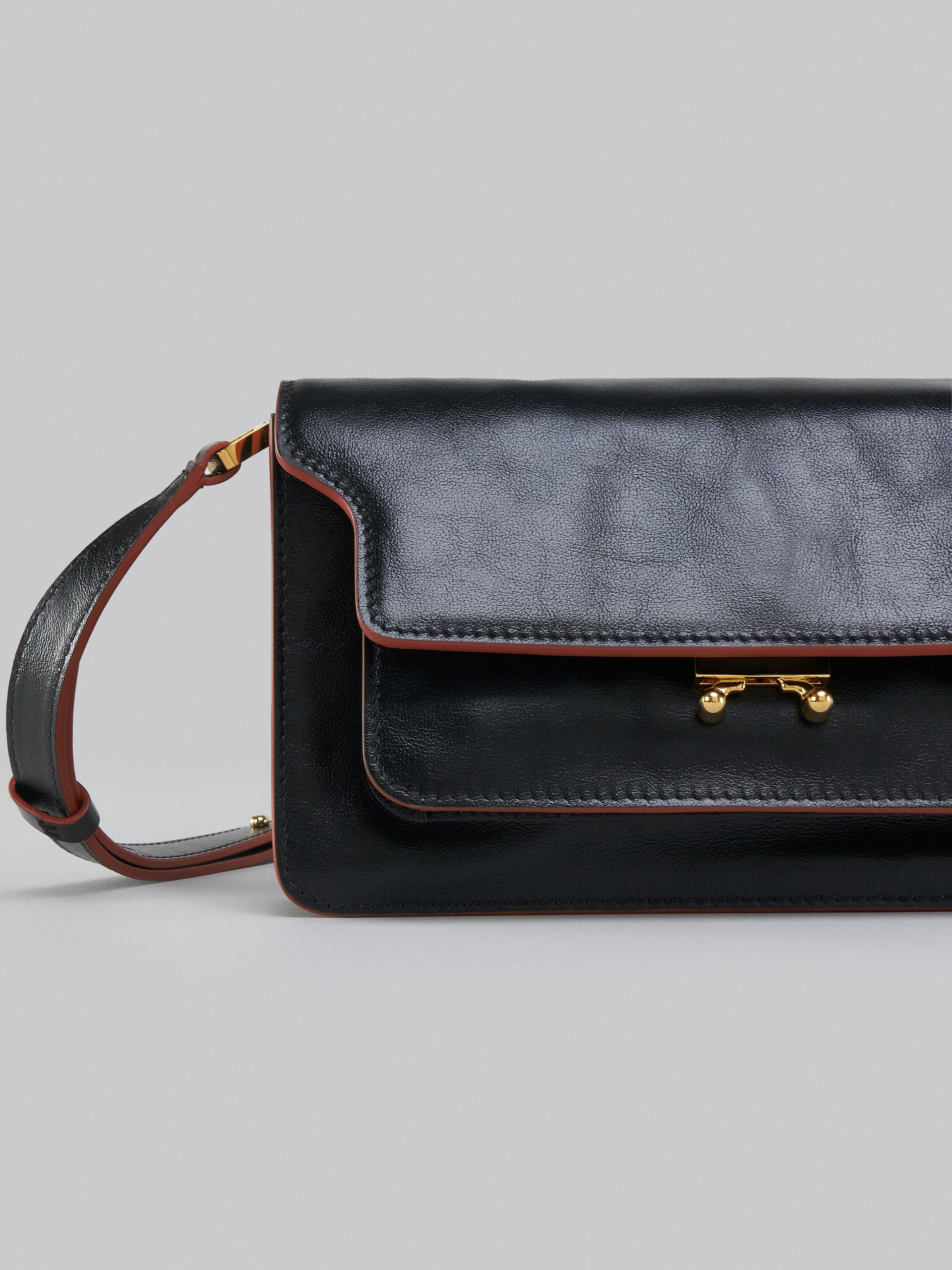 Tumbled Calf Medium Trunk Bag Collection