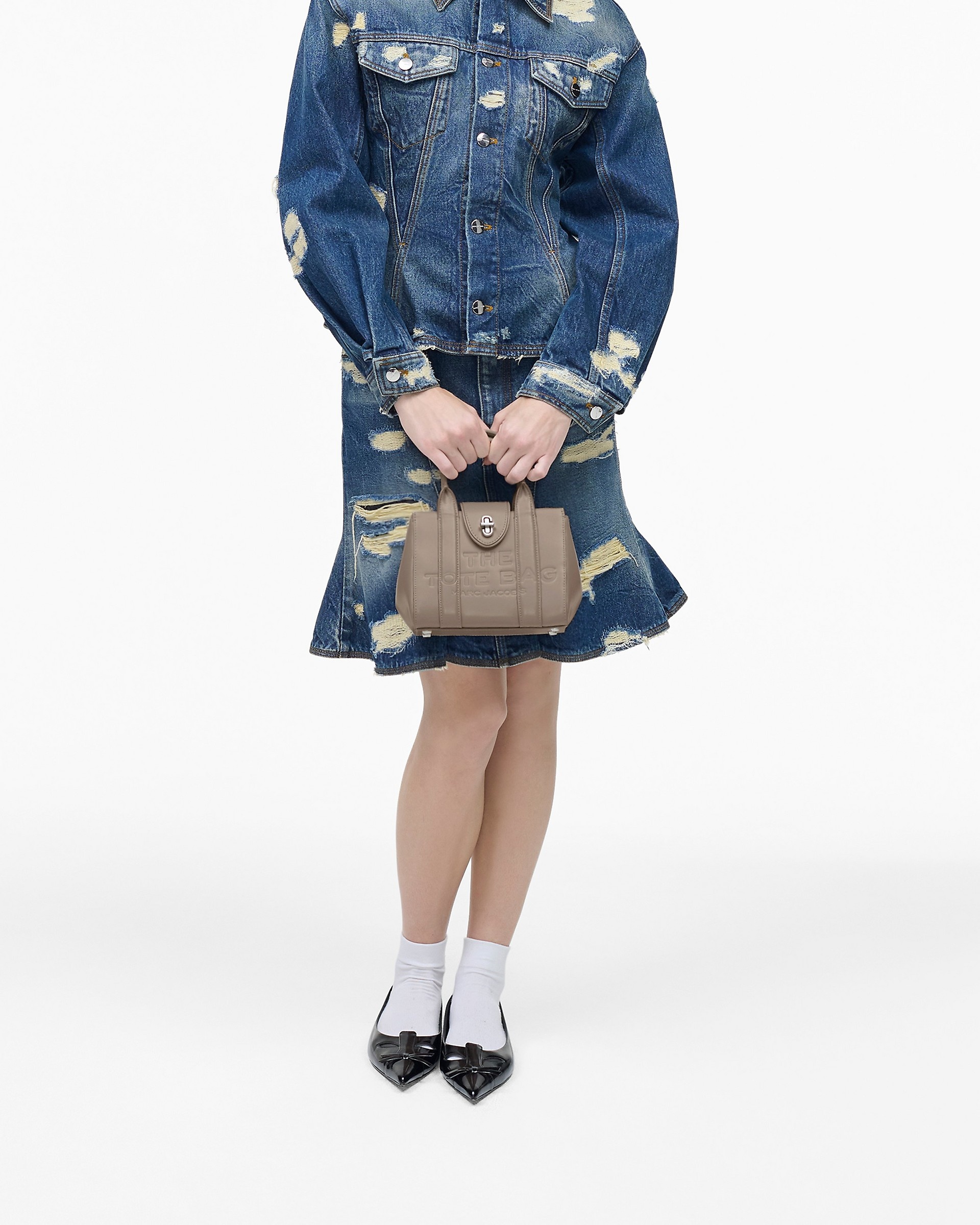 Marc Jacobs THE TURNLOCK CROSSBODY TOTE BAG | REVERSIBLE