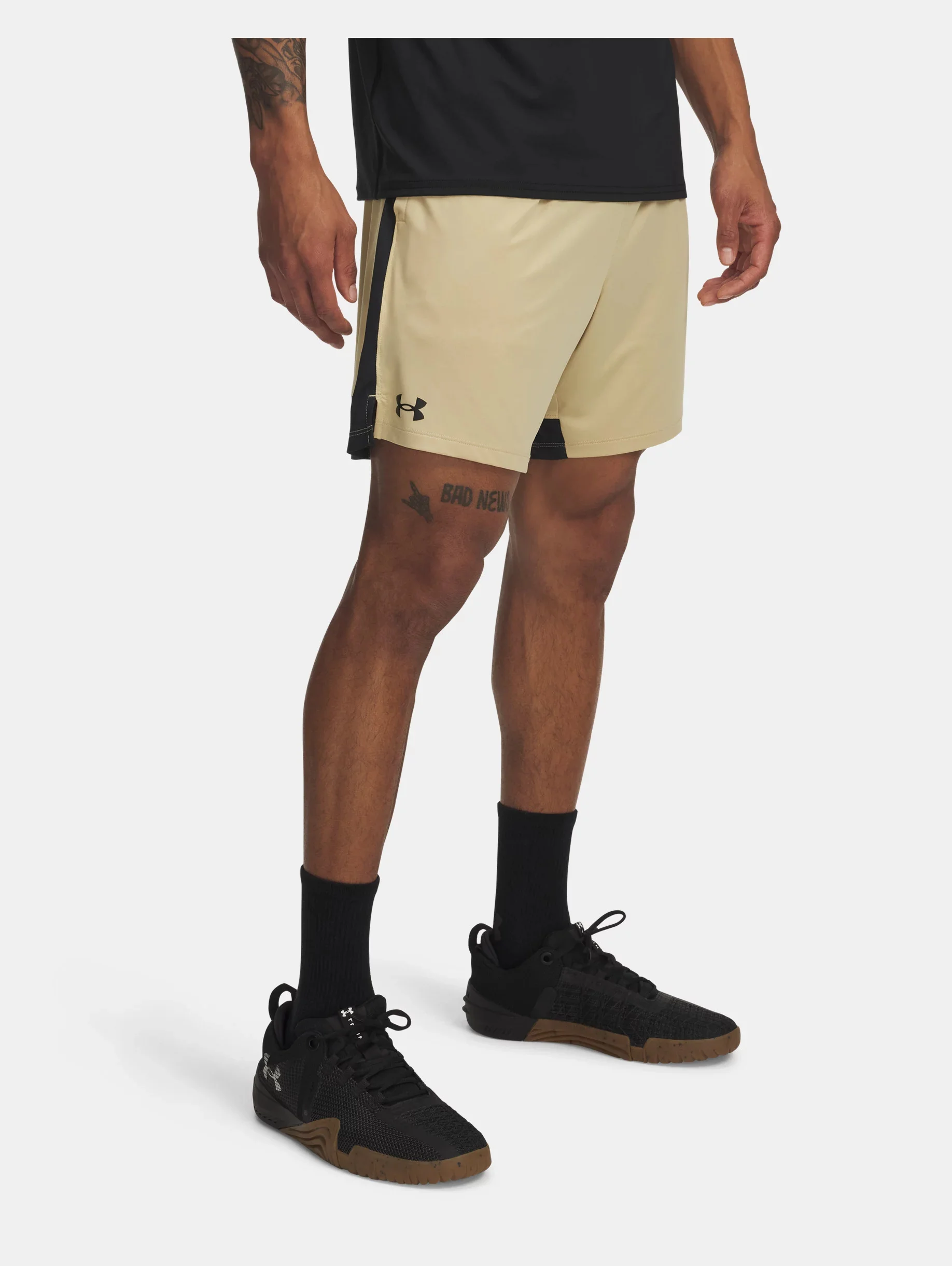 Men's UA Tech™ Vent 7" Shorts - 1