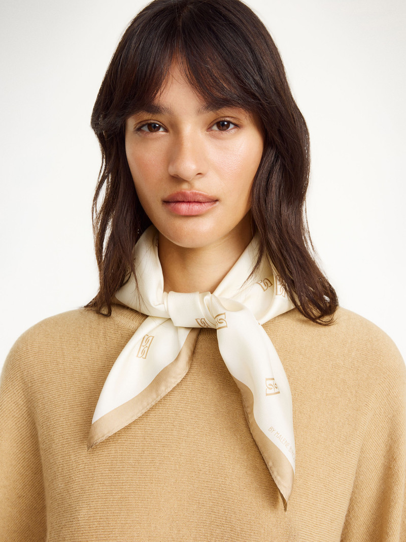 Monnis silk scarf 1