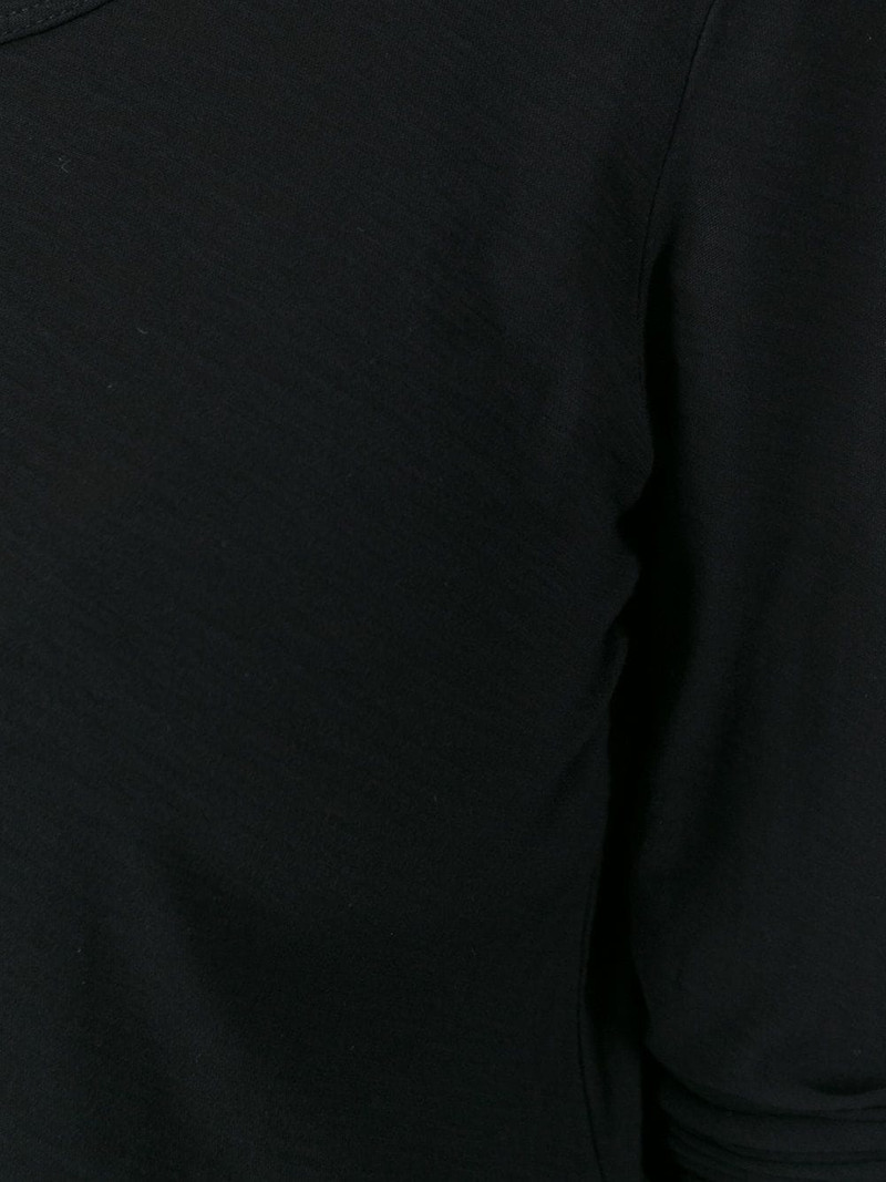 round neck longsleeved T-shirt 5