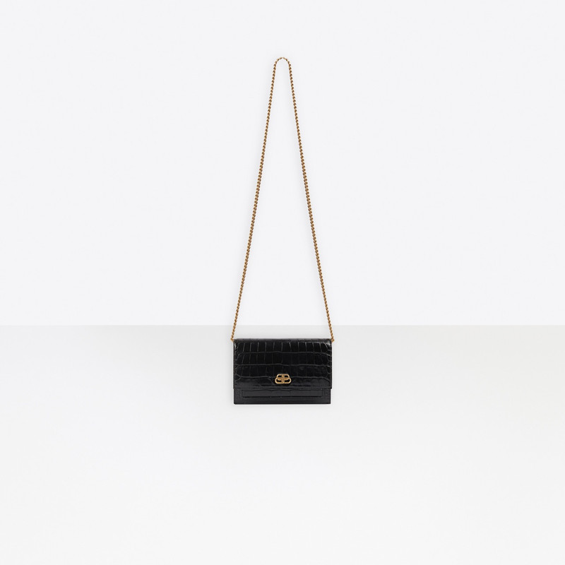 Sharp Clutch on Chain 3