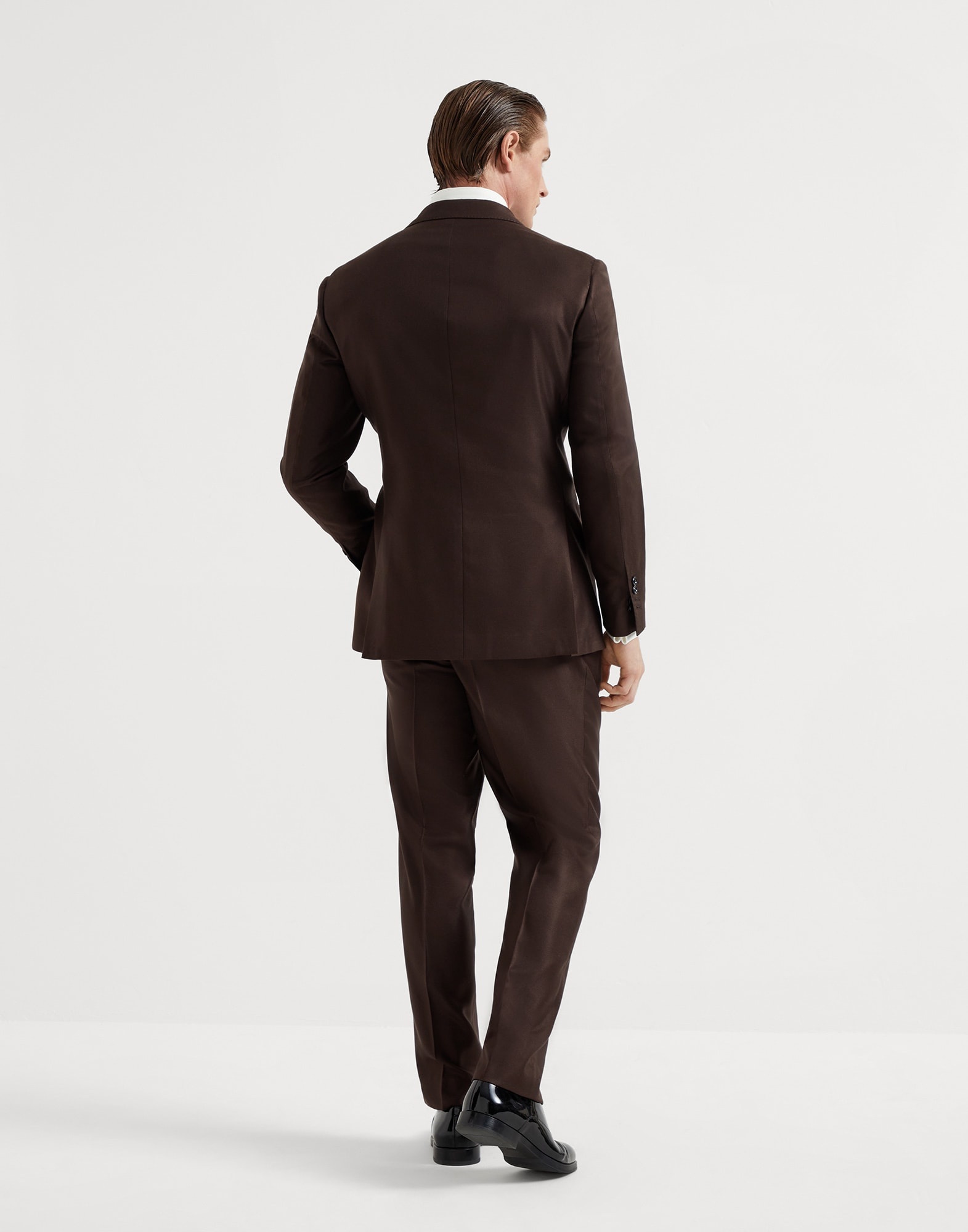 Silk diagonal tuxedo with one-and-a-half breasted jacket and trousers with double pleats - 2