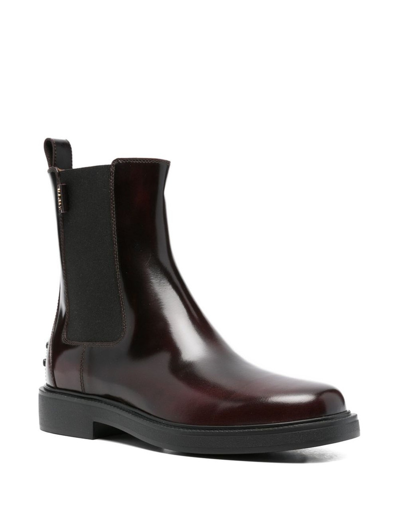 Tod's leather Chelsea boots outlook