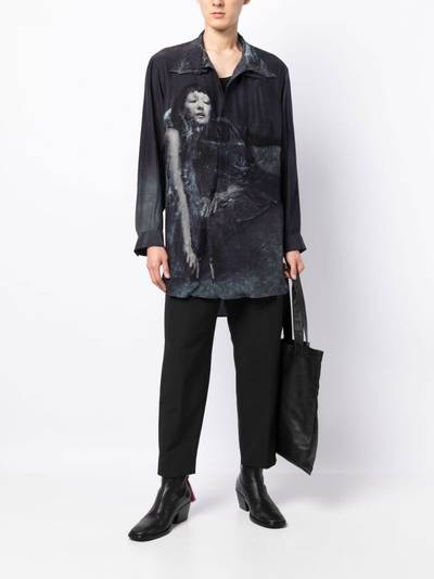 Yohji Yamamoto graphic print longline shirt outlook