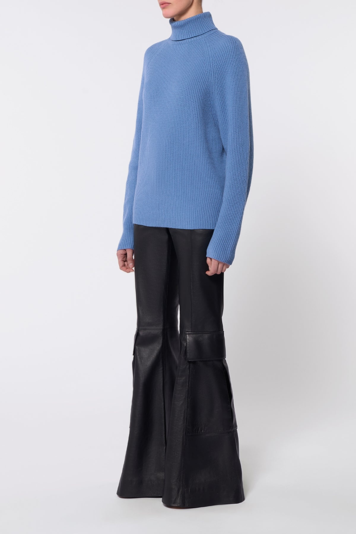 Wigman Knit Turtleneck Sweater in Light Blue Cashmere - 3