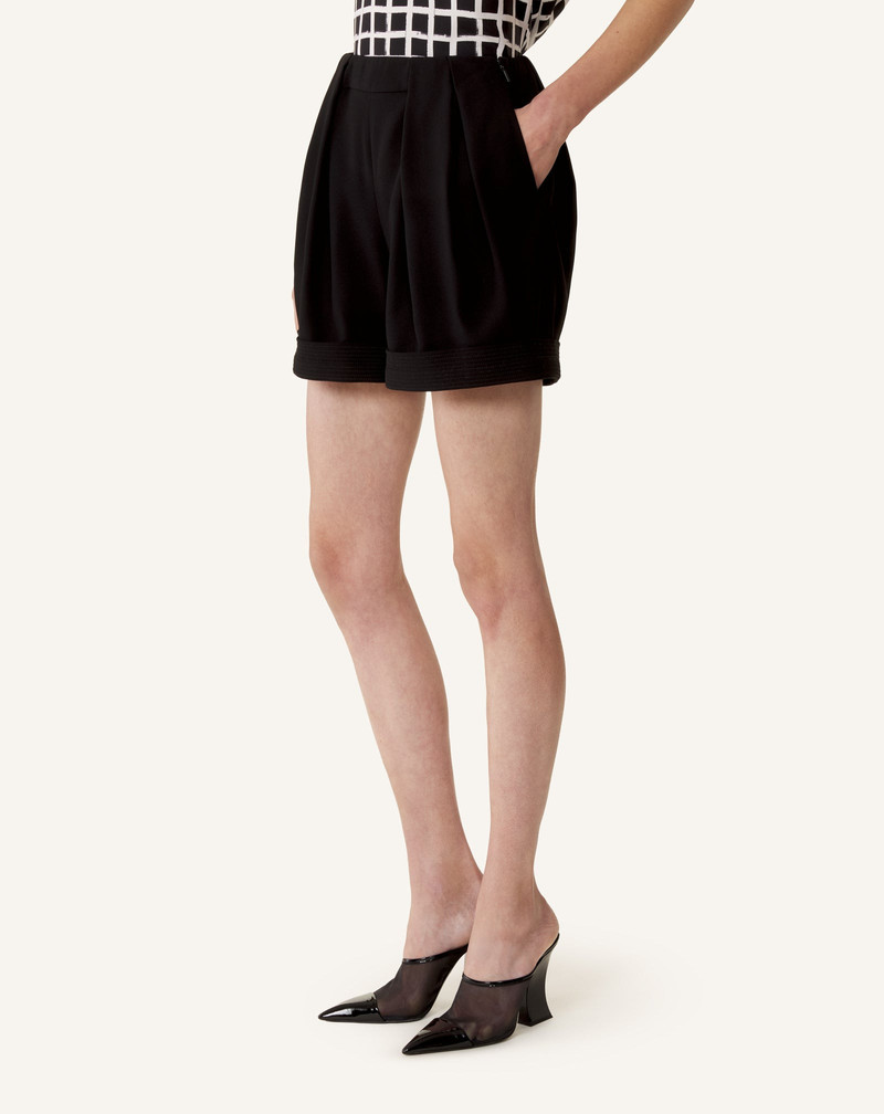 CREPE PLEATED SHORTS 3