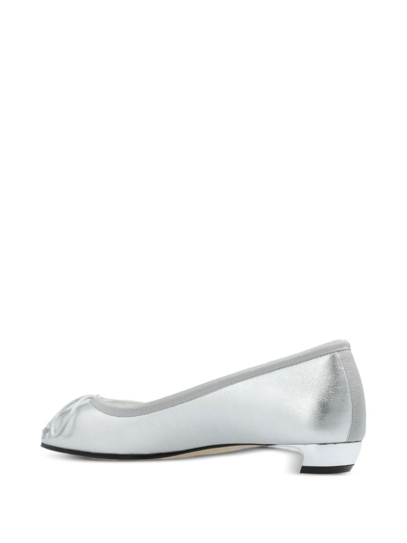 Alexander McQueen Armadillo ballerina shoes outlook