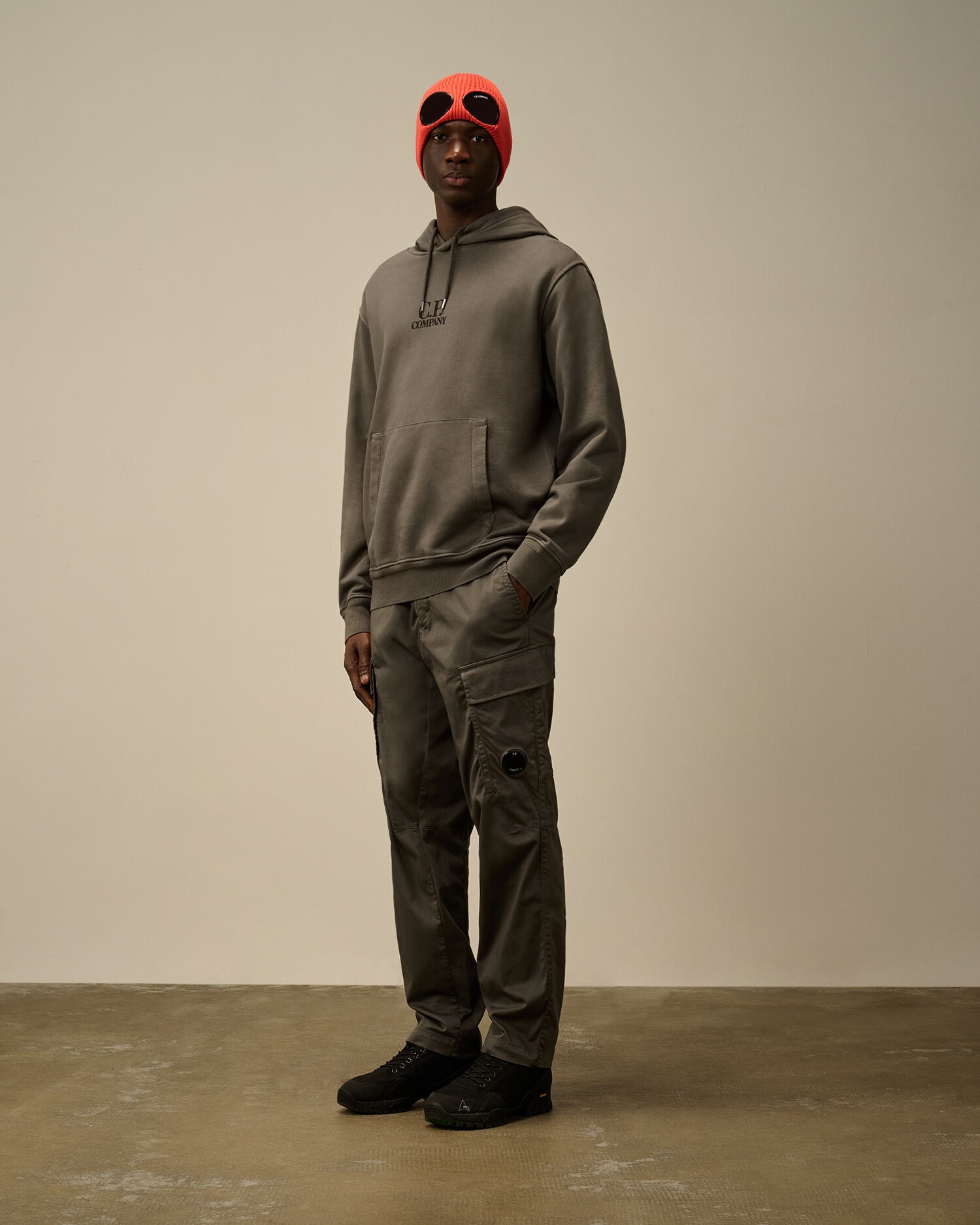 CP COMPANY｜SWEATSHIRTS (Cotton Diagonal Fleece Resist D C.P. Company Cotton Diagonal Fleece Resist Dyed Hooded Logo