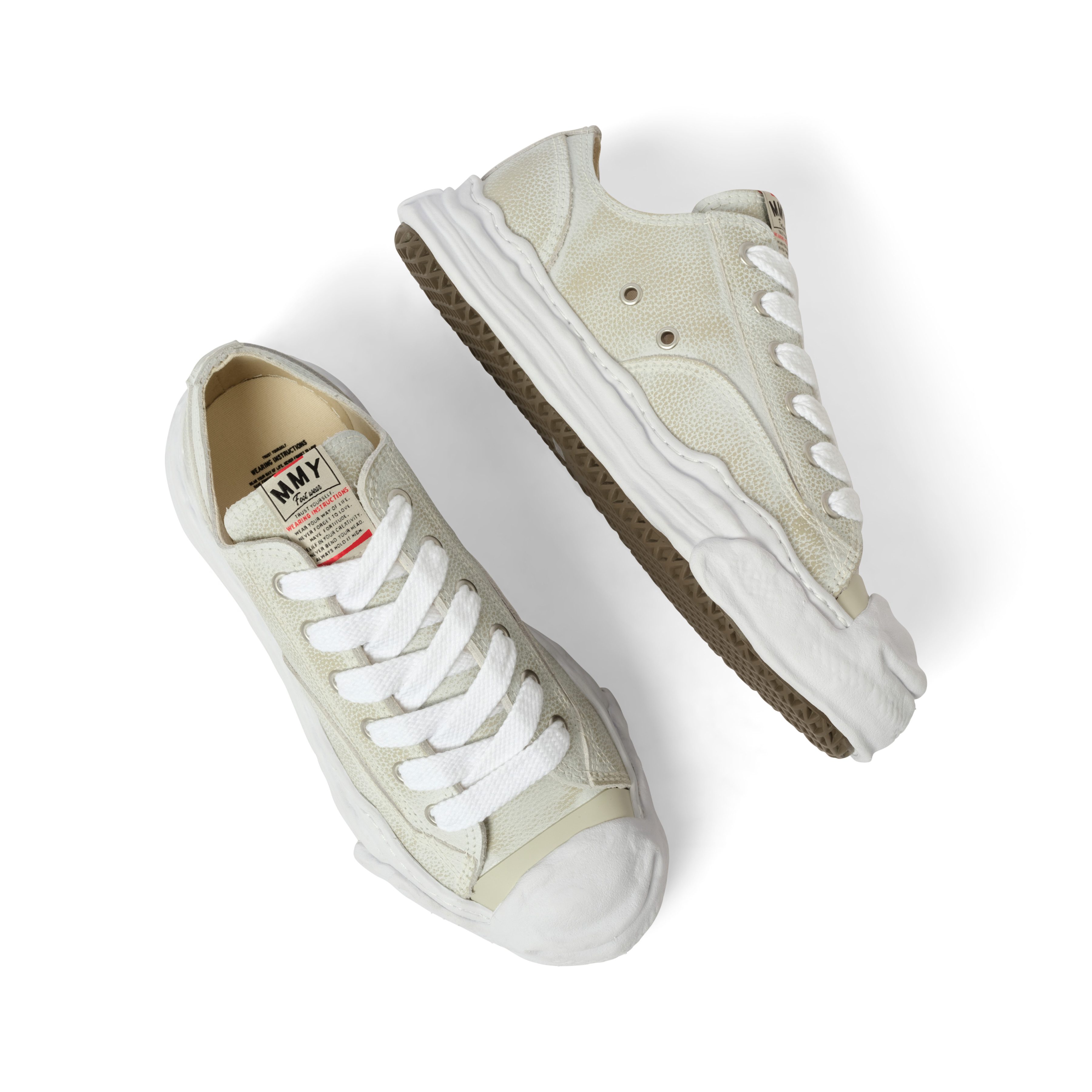 Hank OG Shrink Leahter Sneaker in White - 4