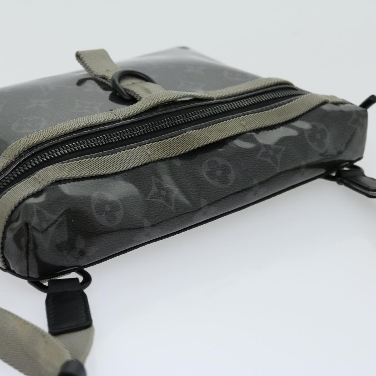 LOUIS VUITTON Eclipse Glaze Messenger PM Shoulder Bag Gray M52218 - 6