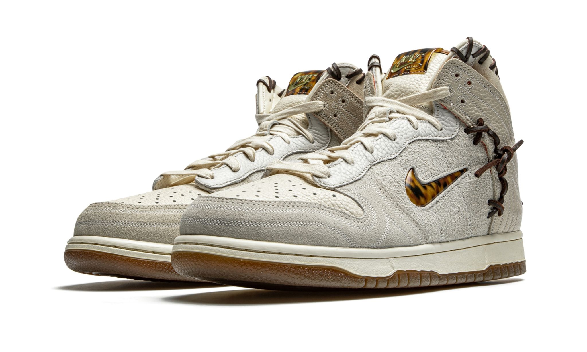 Nike Dunk High "Bodega - Friends & Family" - 2