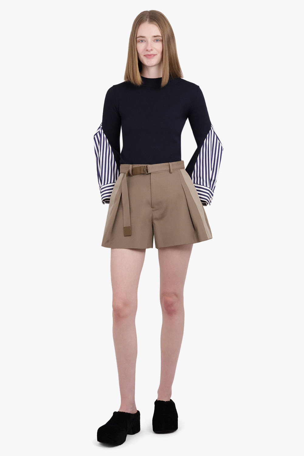 PLEATING DETAIL SHORT | BROWN - 2