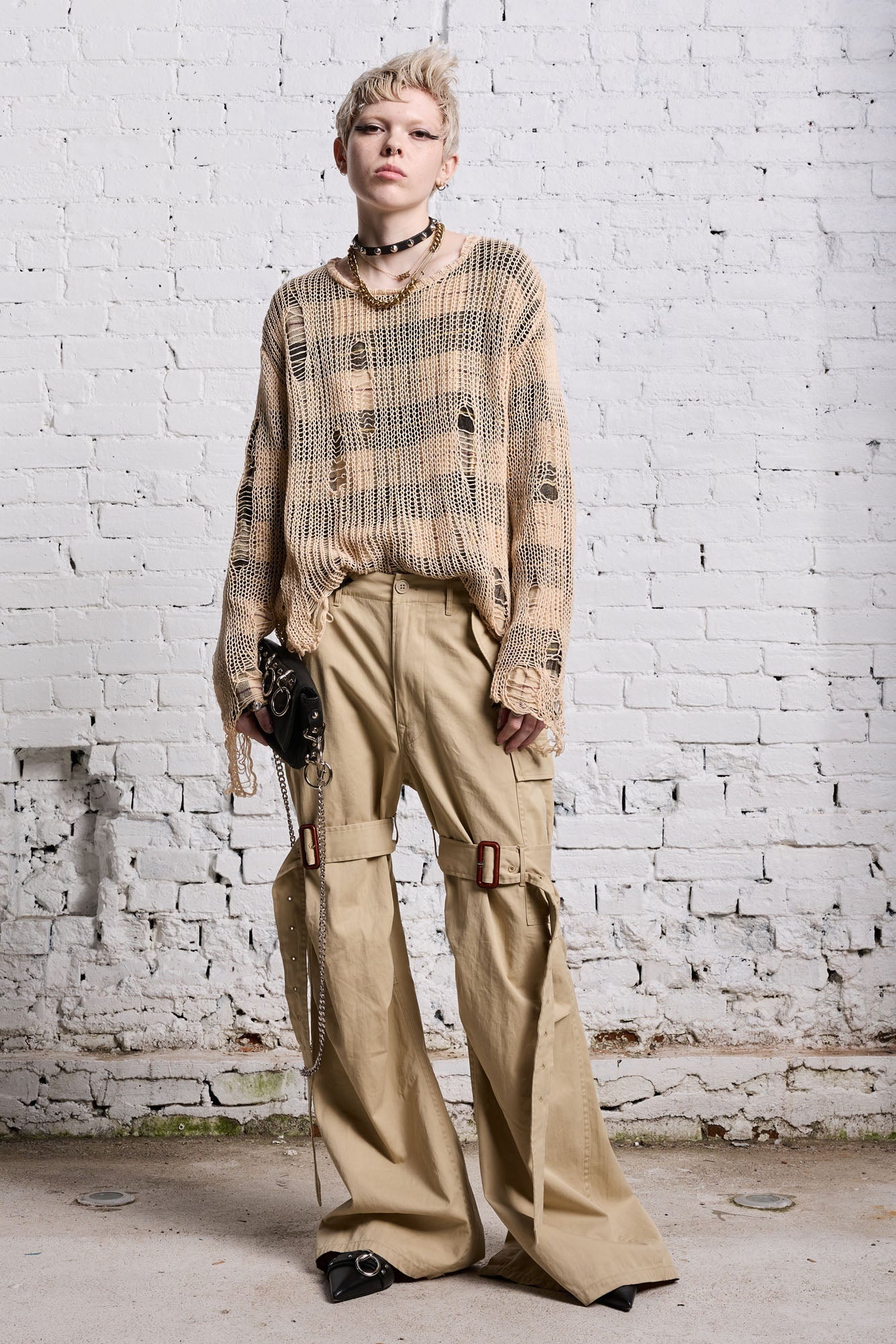 RELAXED OVERLAY CREWNECK - CREAM AND BLACK PLAID - 3