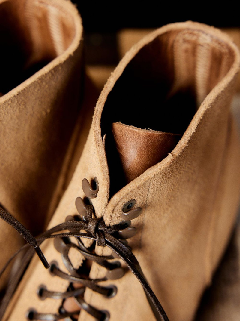 lace-up leather boots 3