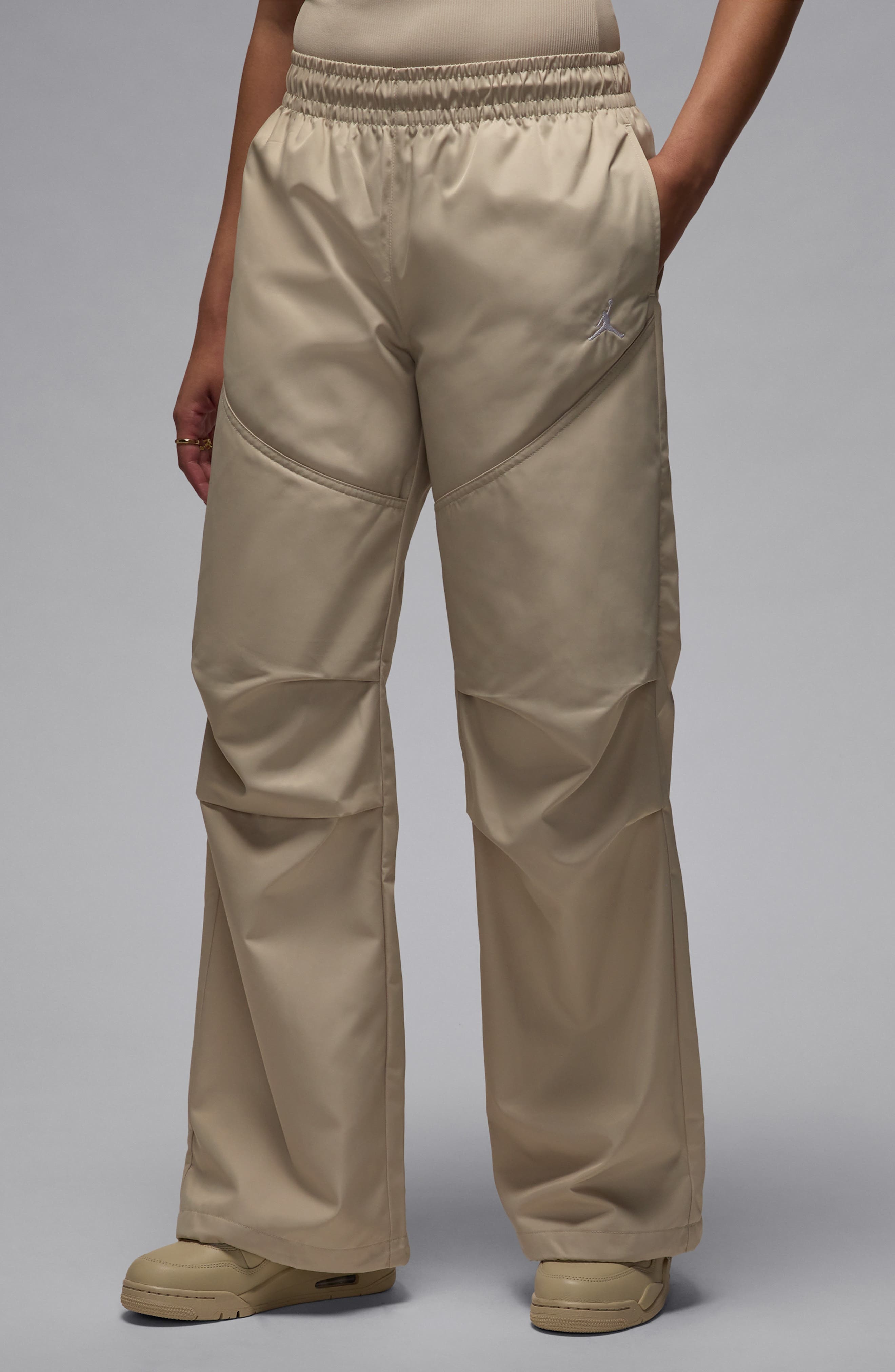 Jordan Brooklyn Water Repellent Pants in Rattan/White at Nordstrom - 1