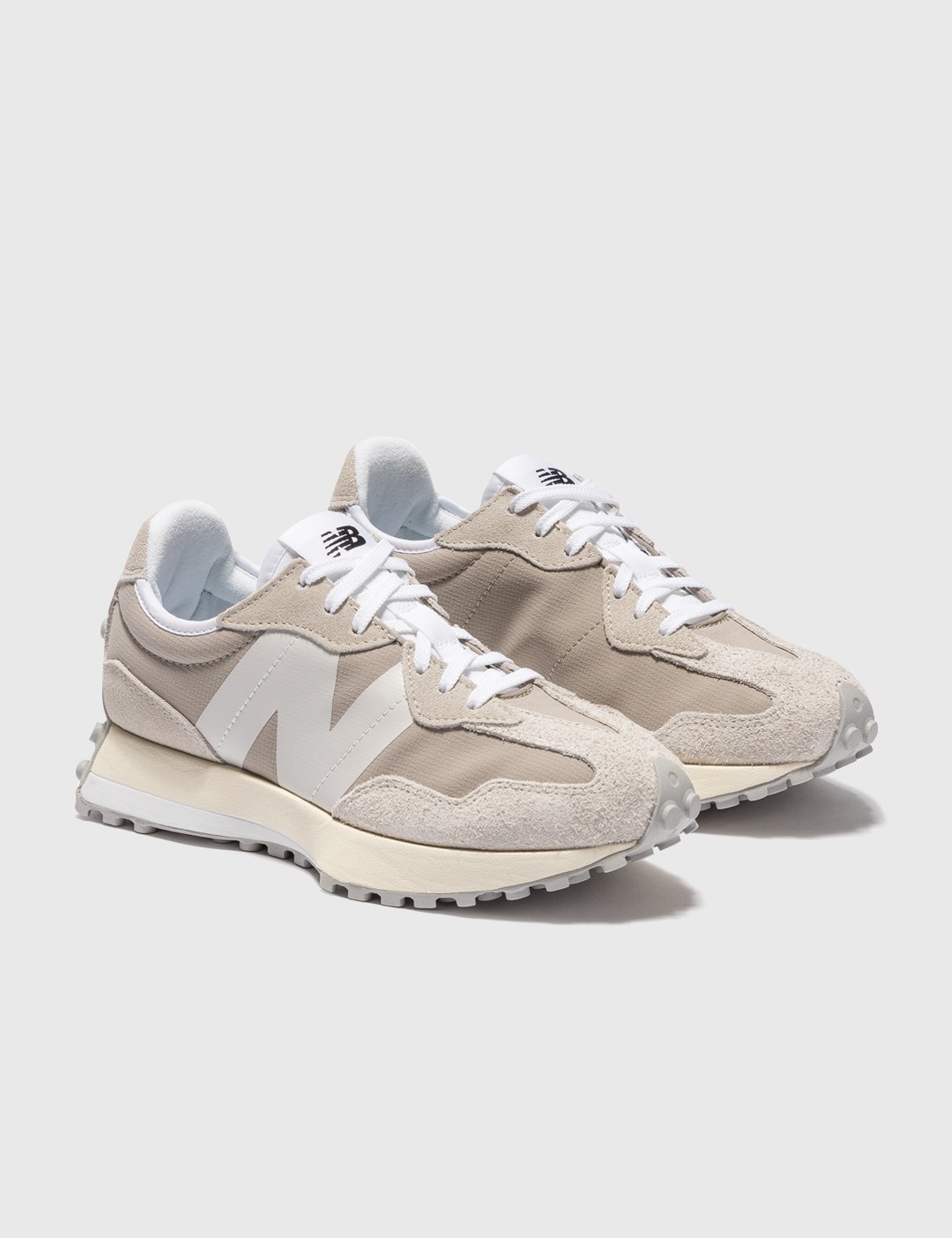 New Balance 327 | REVERSIBLE