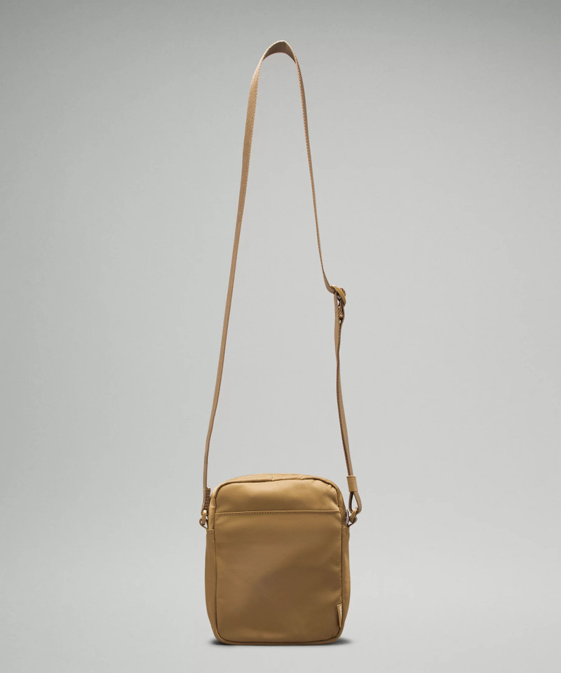 Wunderlust Crossbody Bag 2L 3