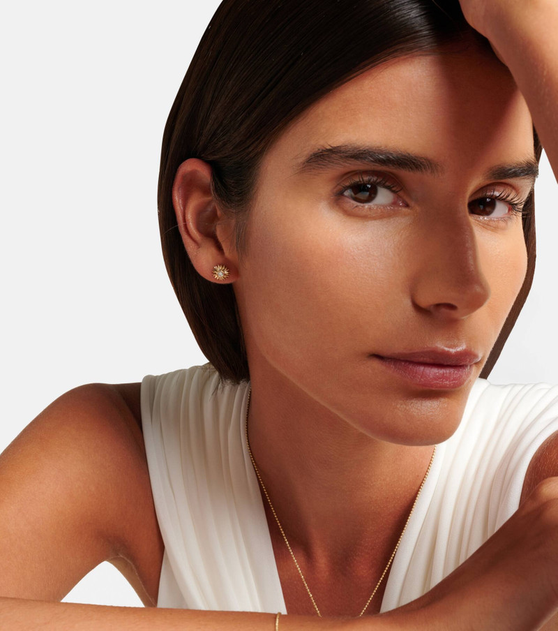 SYDNEY EVAN Sunburst 14kt gold earrings with diamonds outlook