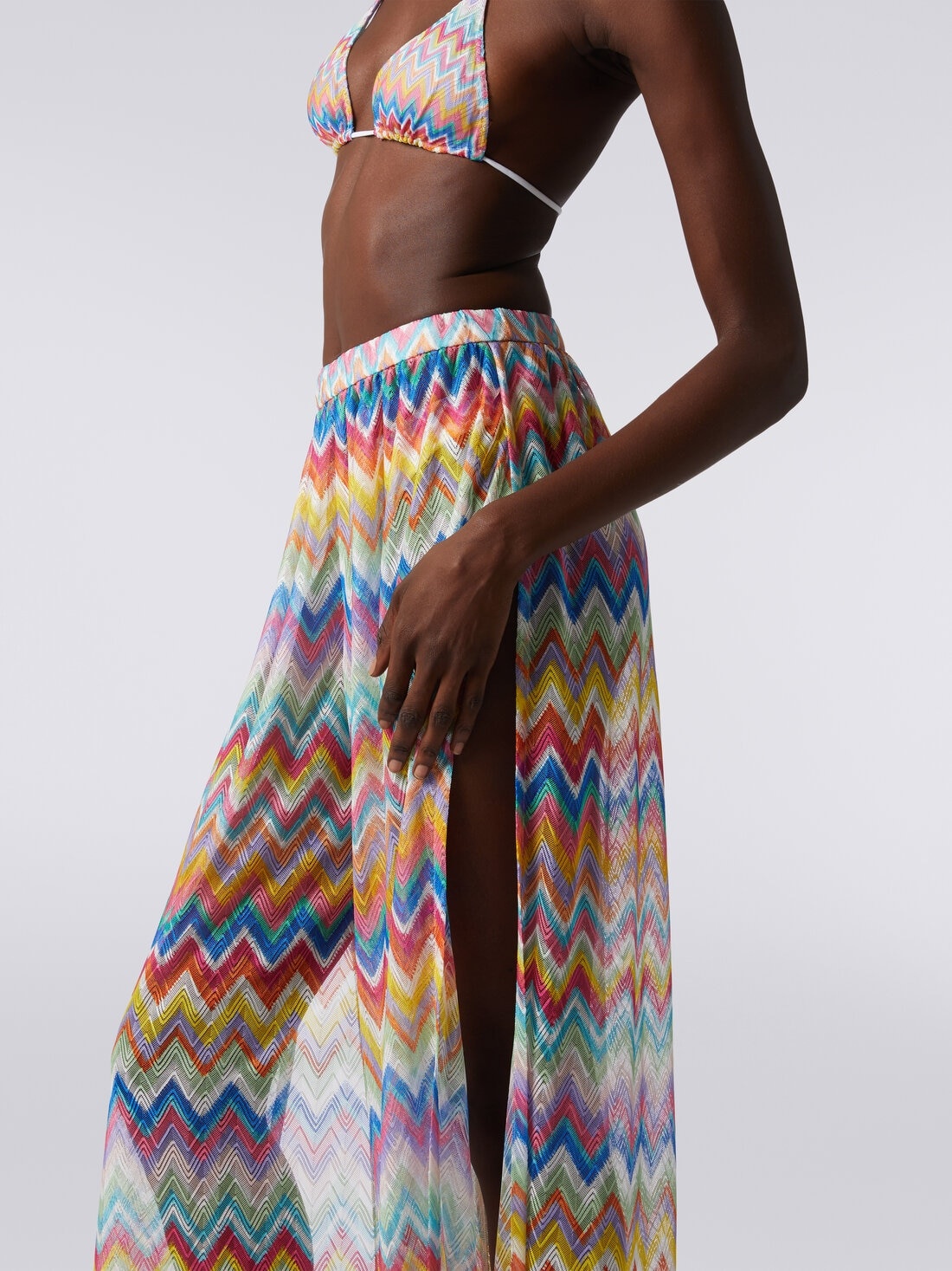 Cover-up trousers with zigzag print - 5