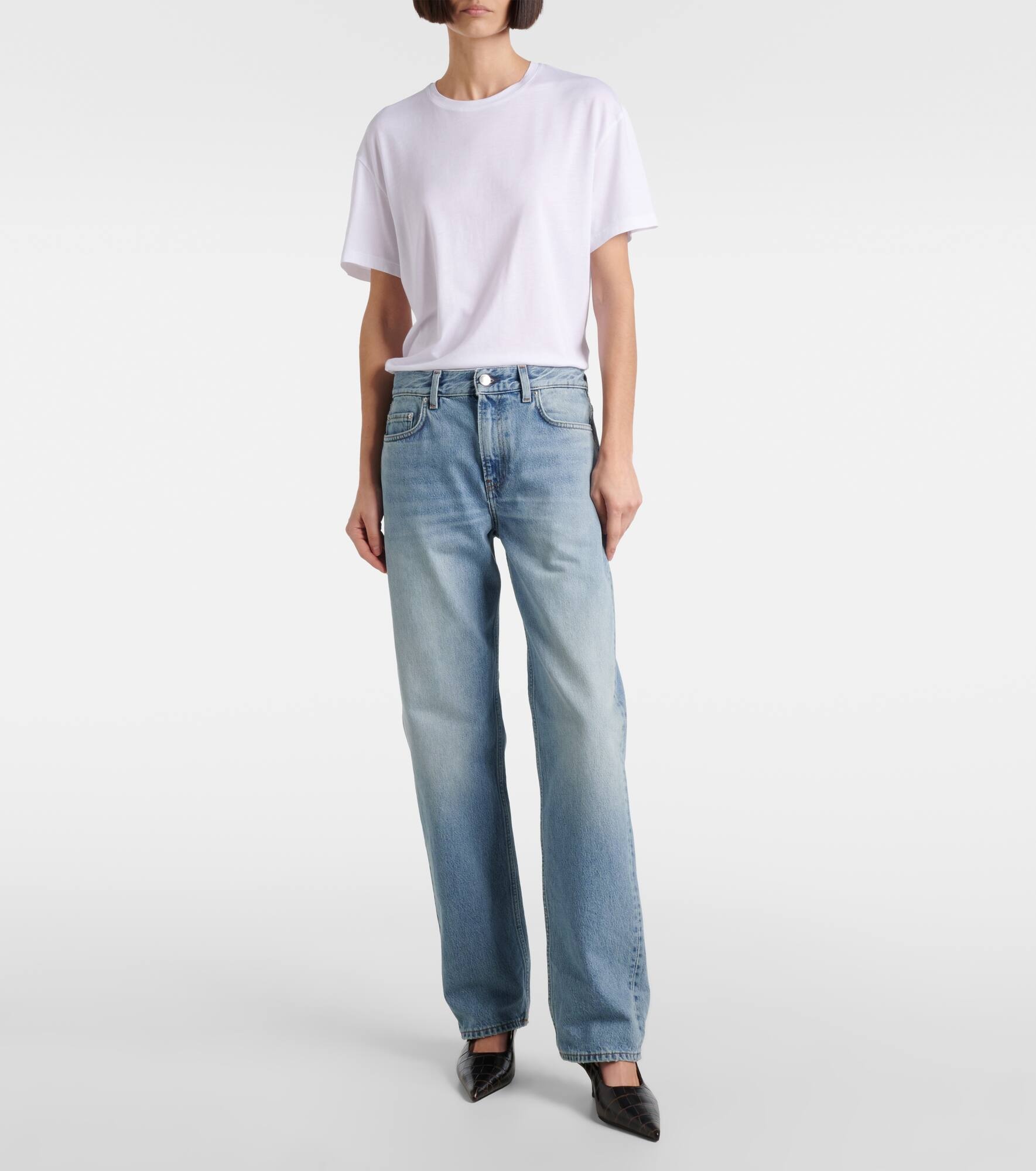Faded low-rise straight jeans - 7