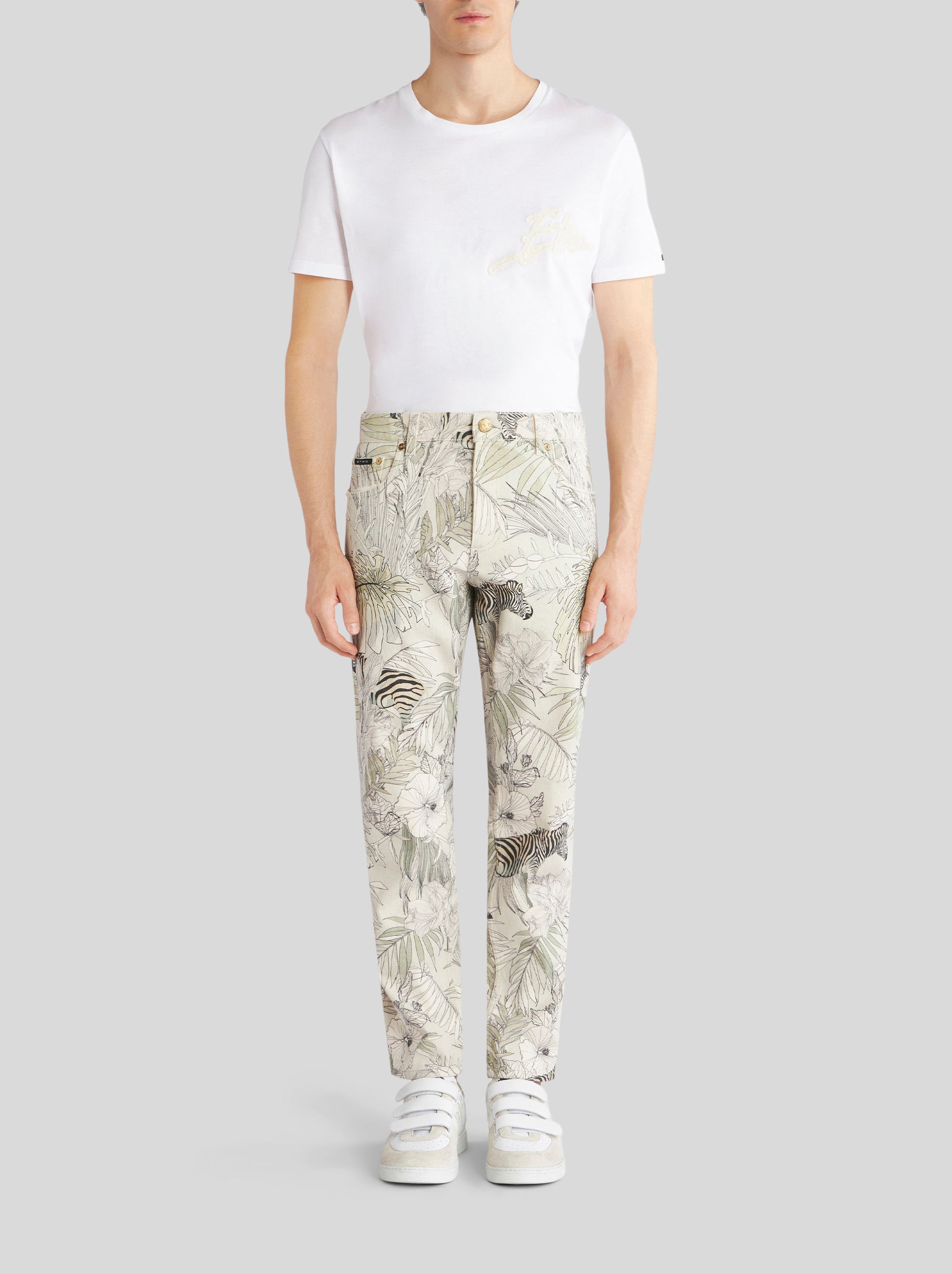 T-SHIRT WITH EMBROIDERED ETRO LOGO - 3