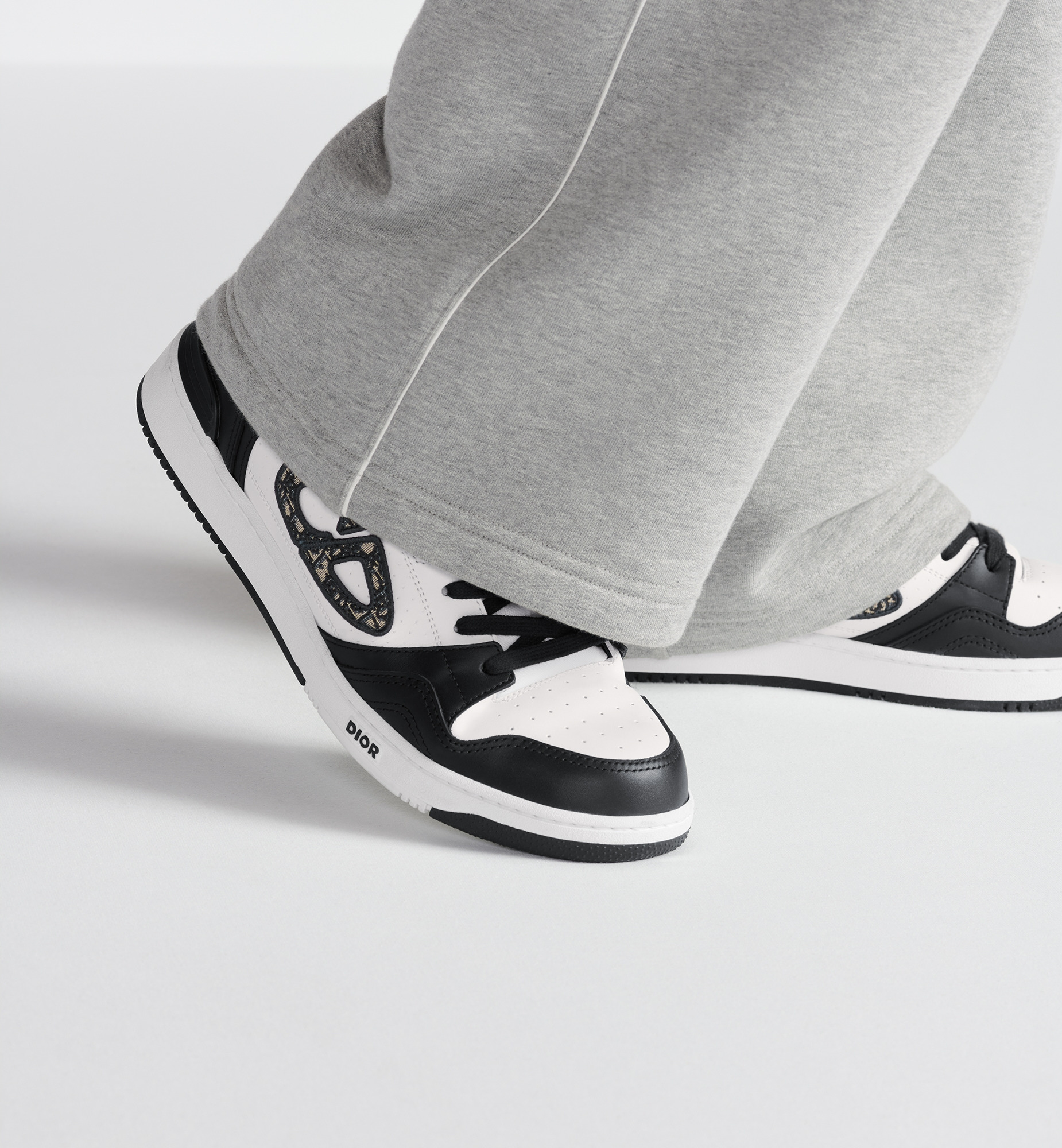 B57 Low-Top Sneaker - 3