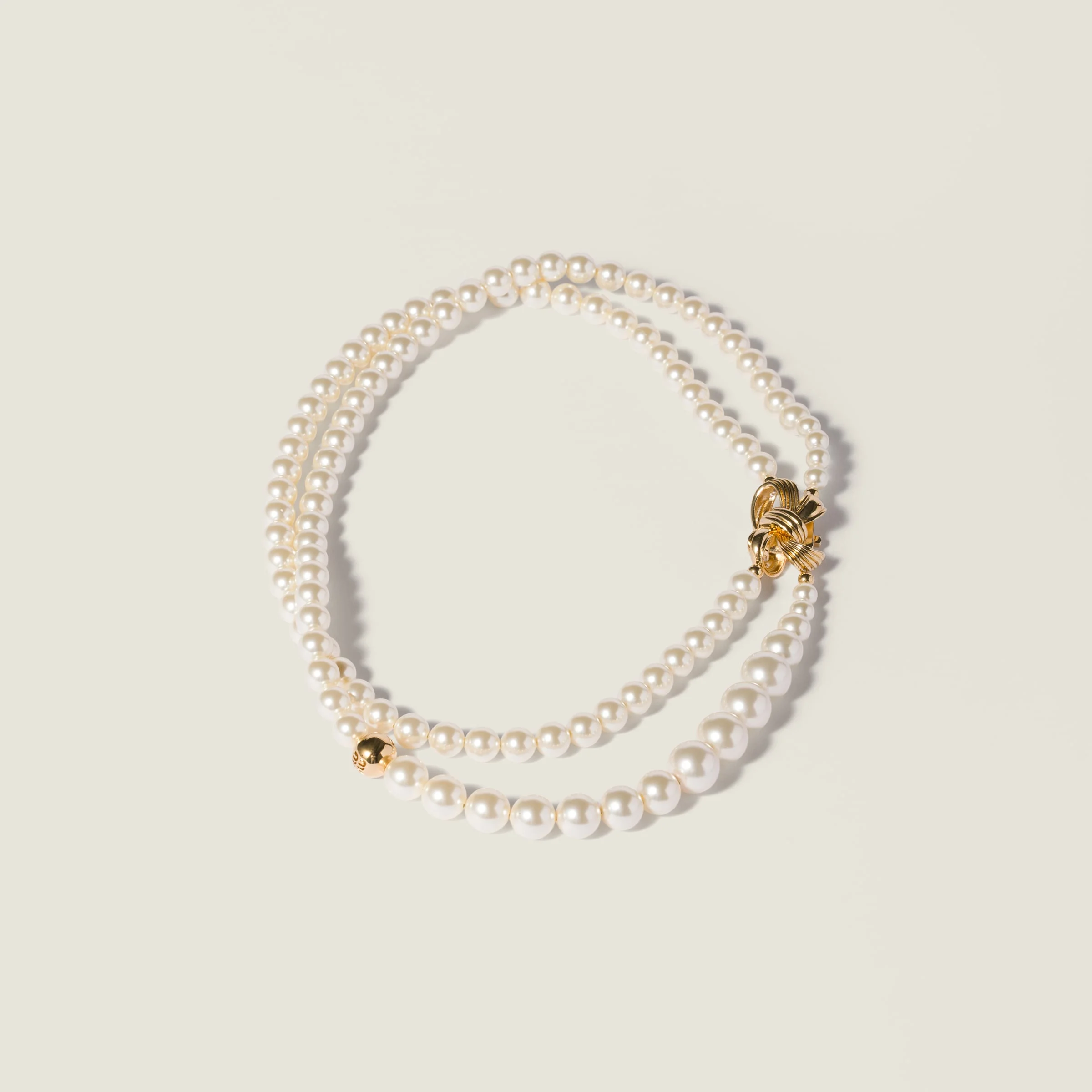 Metal and pearl necklace - 1