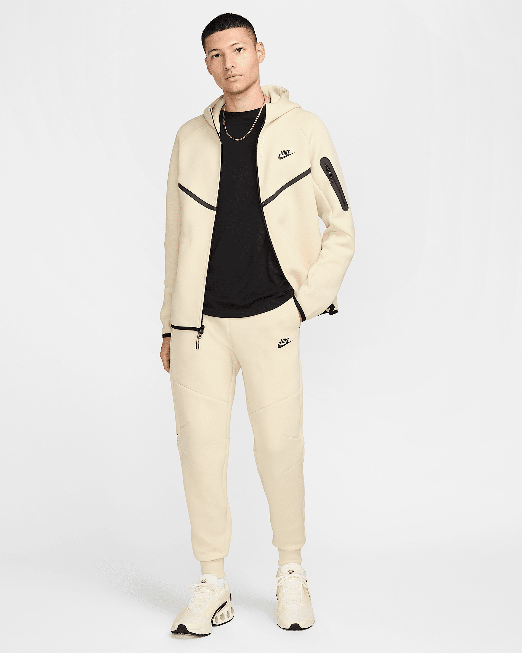 Nike Tech Men's Fleece Joggers - 9