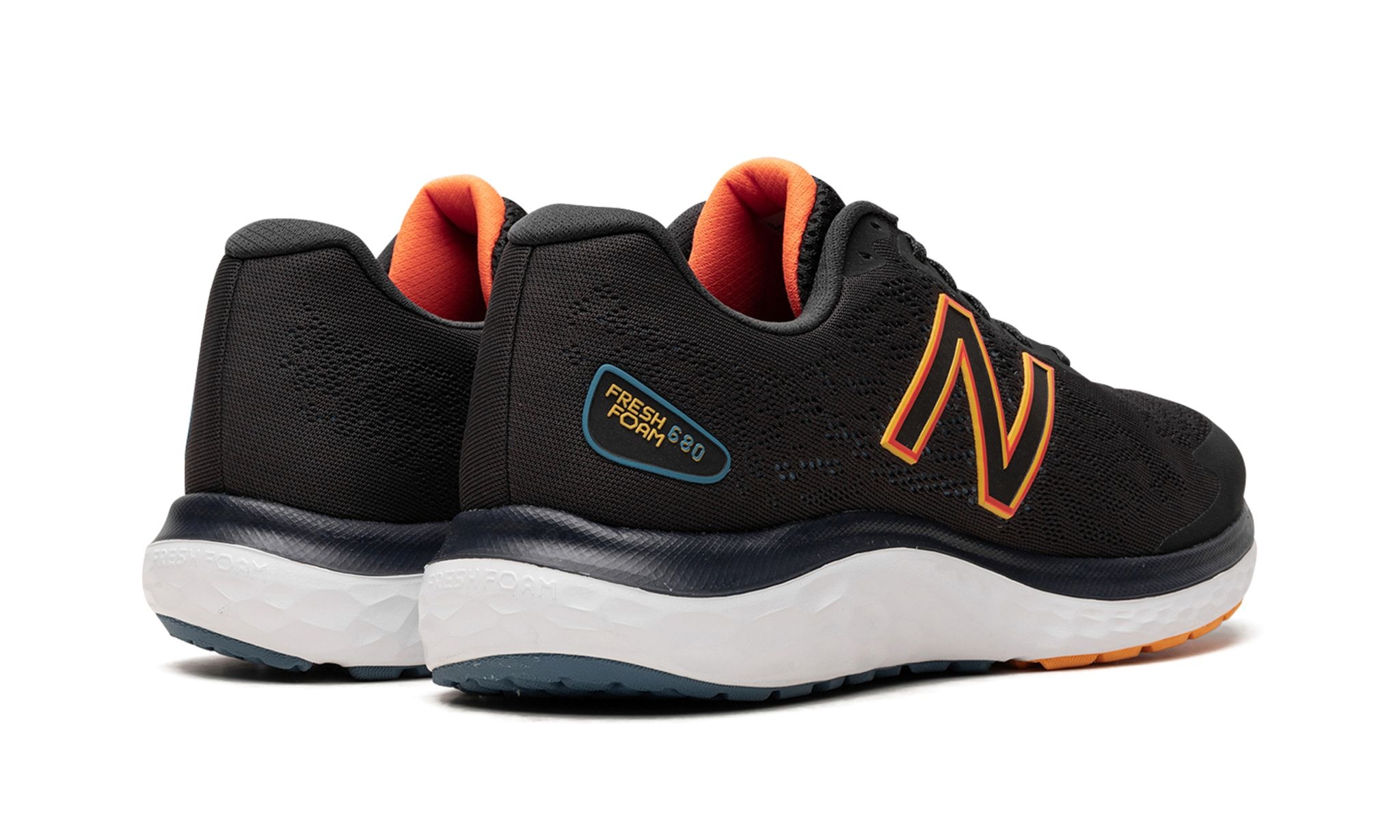 Fresh Foam 680v7 "Black / Orange" - 3