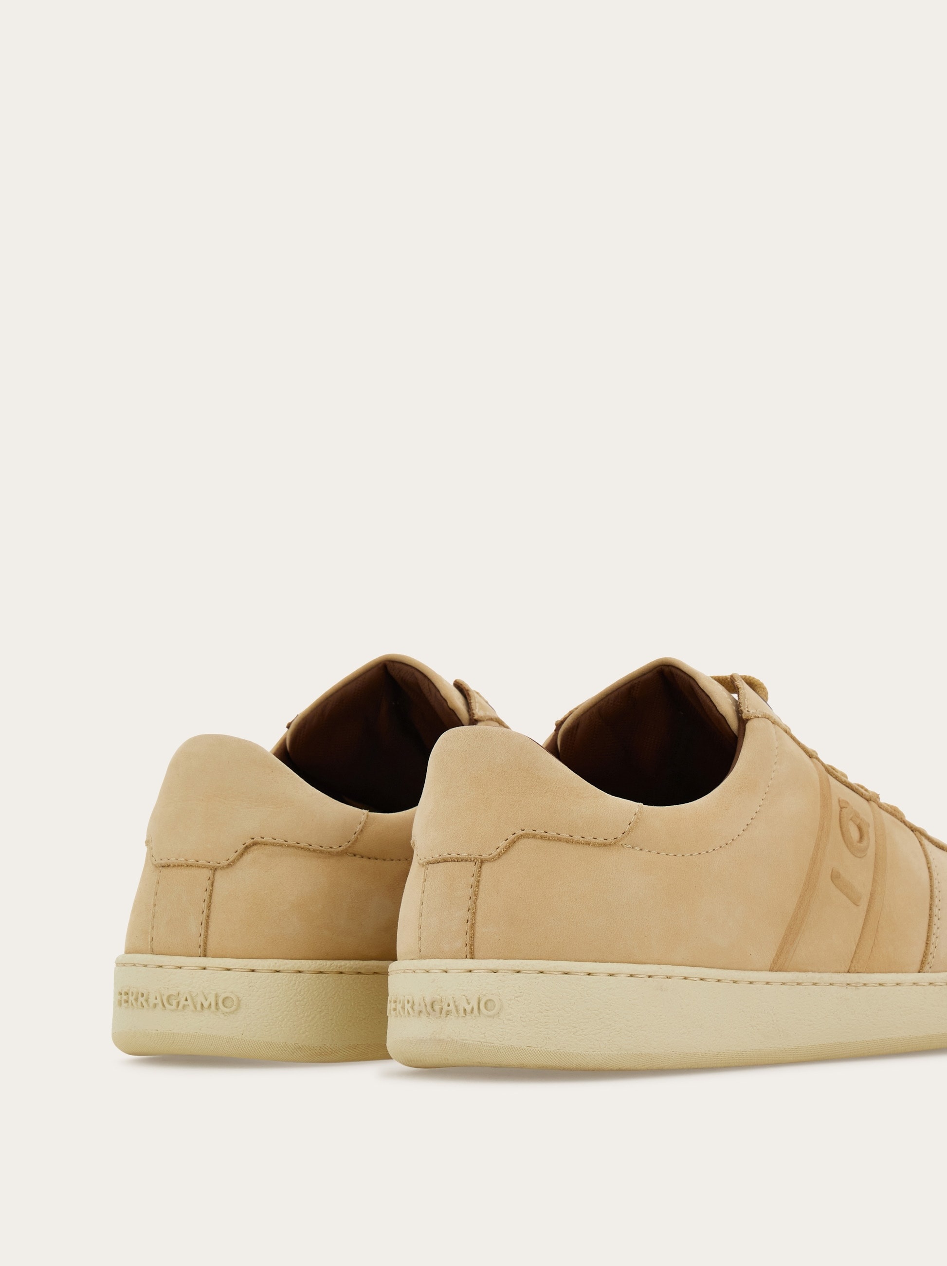 Low-top sneaker - 4