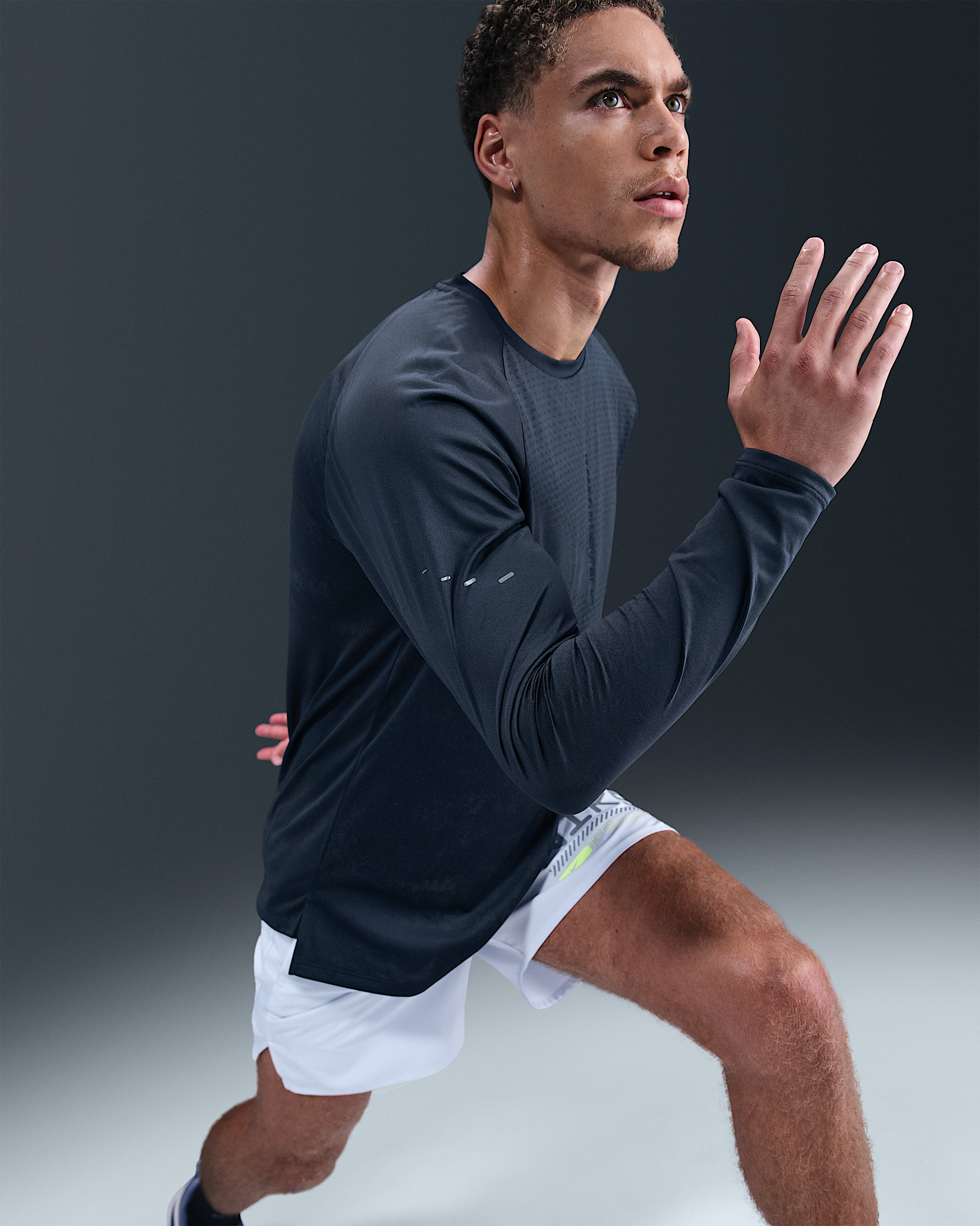 Nike Stride Men's Dri-FIT ADV Long-Sleeve Running Top with Reflective Accents - 3